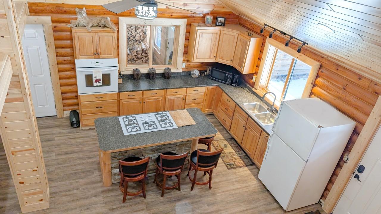8854 River Road Property Photo 7