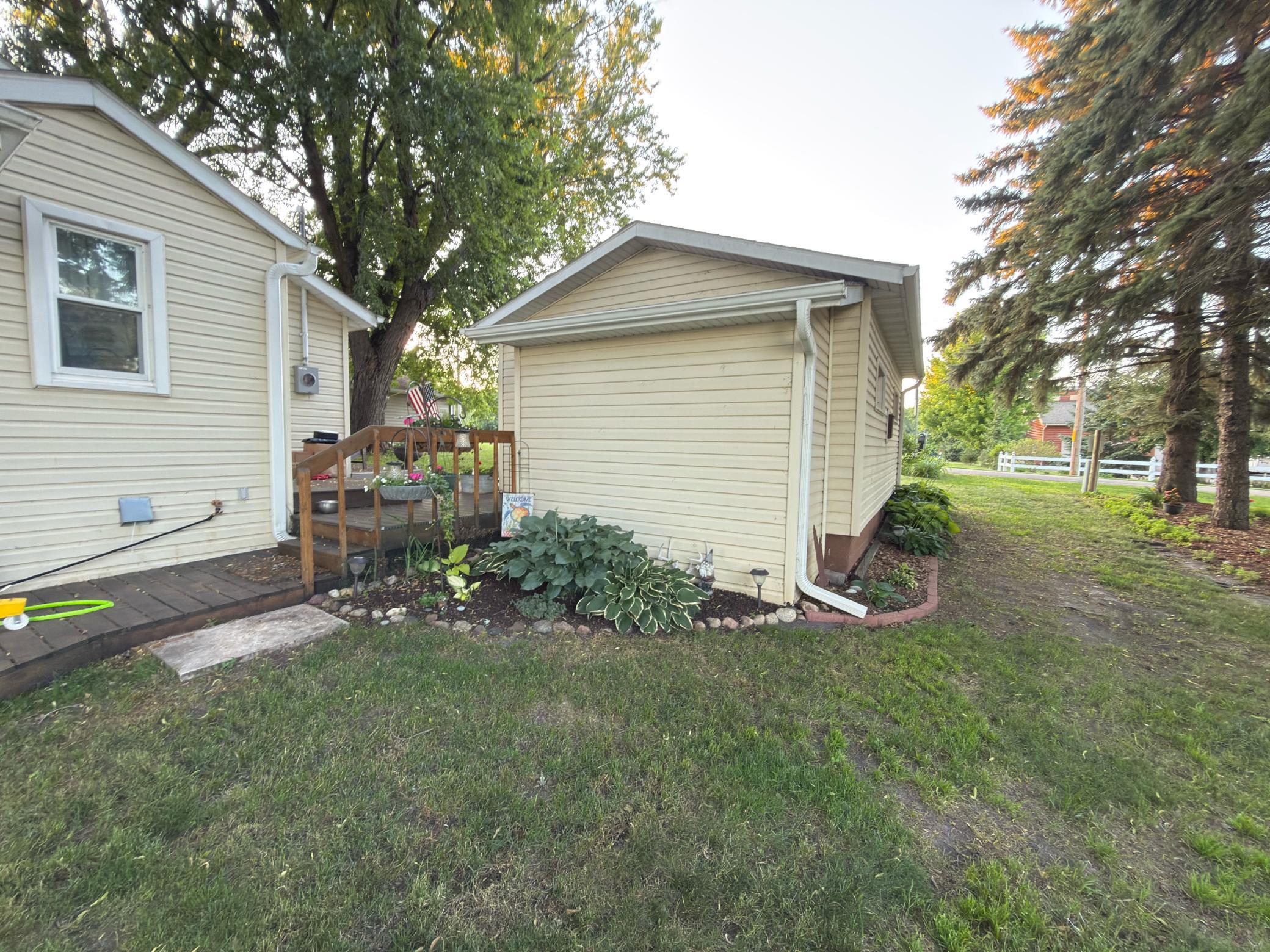 12103 Pelican Heights Road Property Photo 6