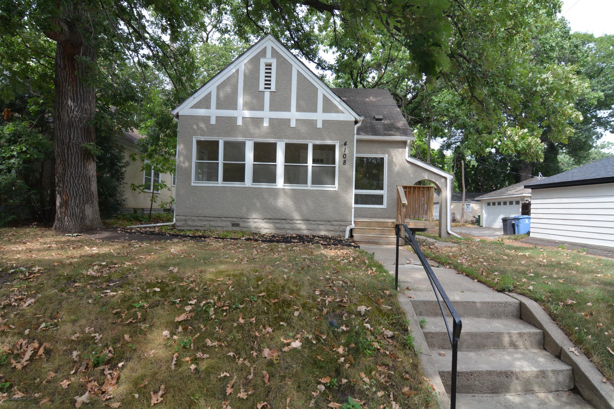 4108 E 27th Street Property Photo 2