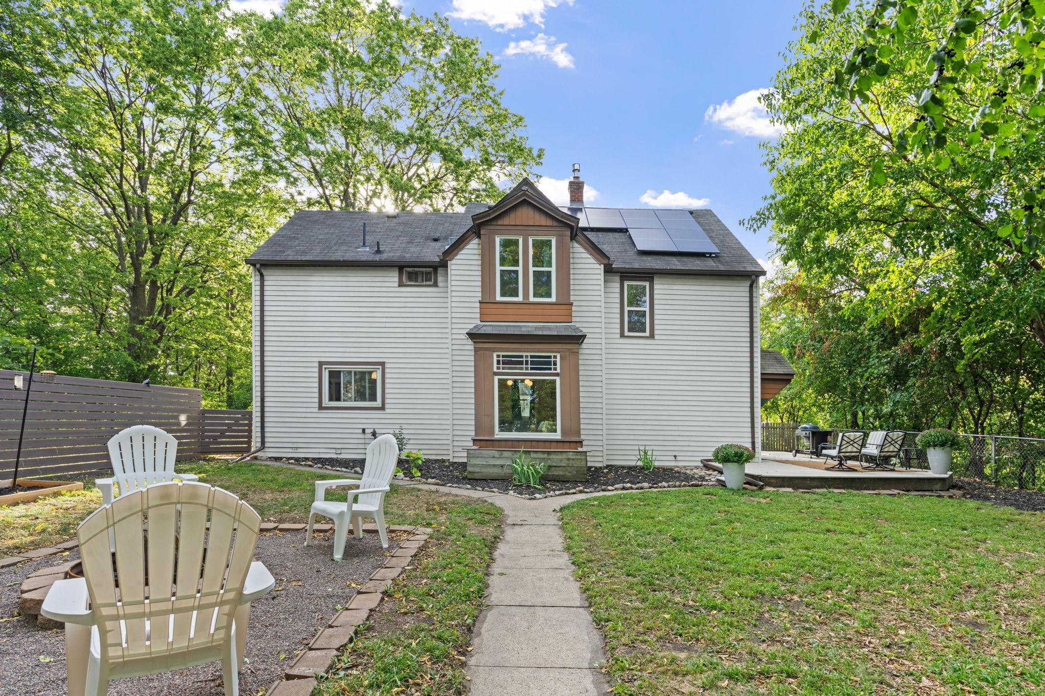 629 Hall Avenue Property Photo 35