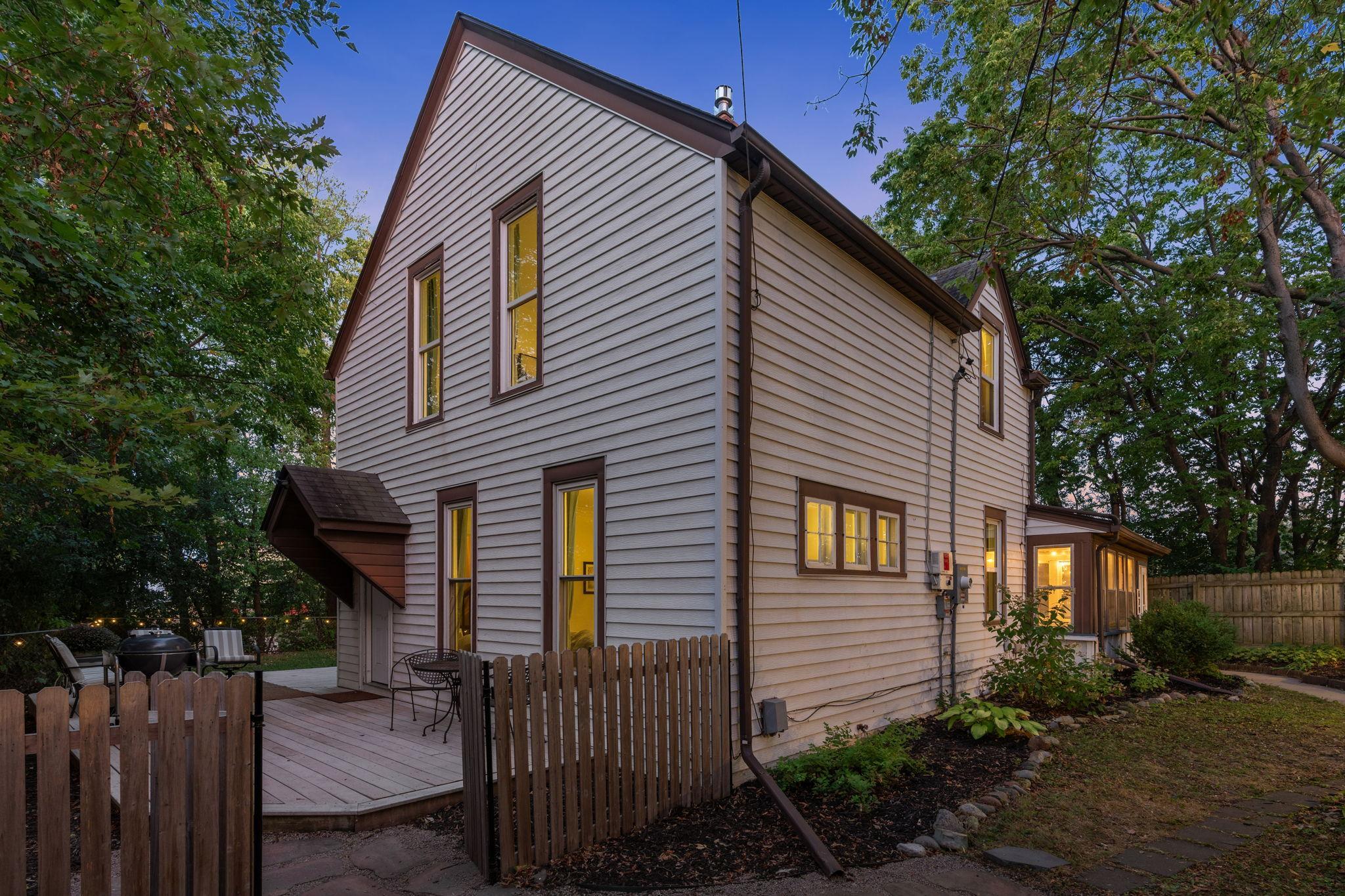 629 Hall Avenue Property Photo 39
