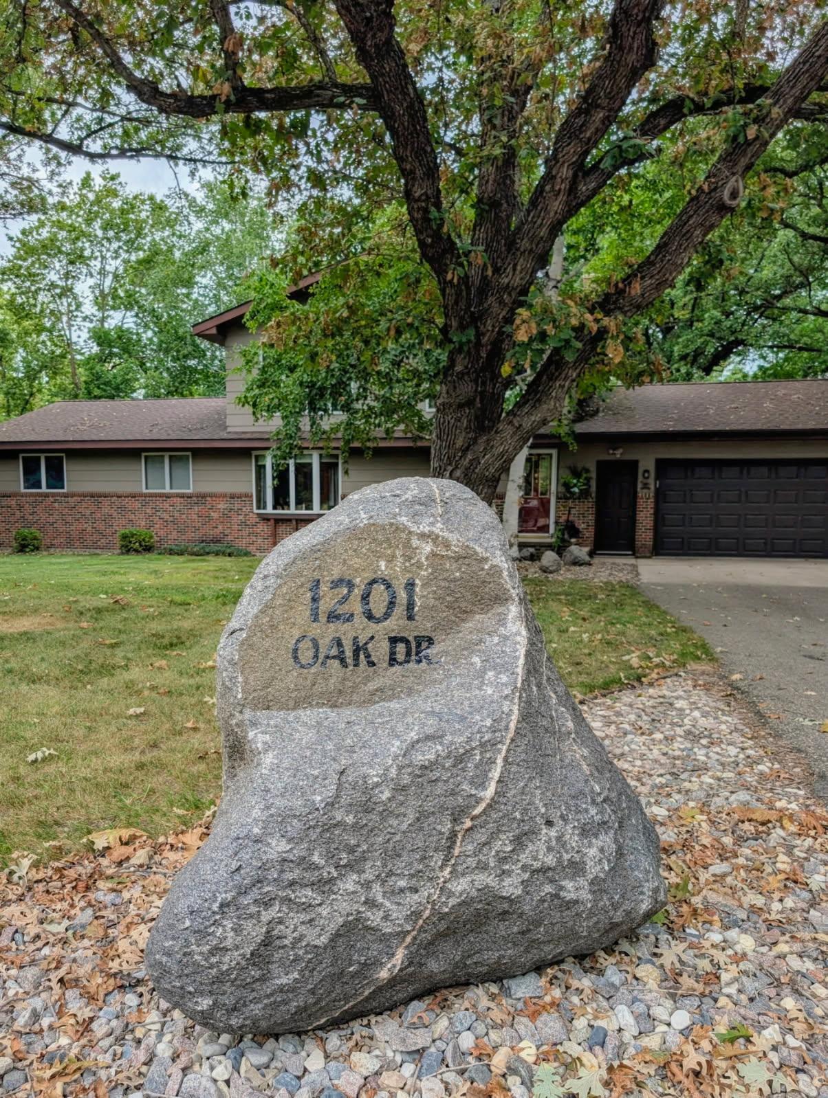 1201 Oak Drive Property Photo 1