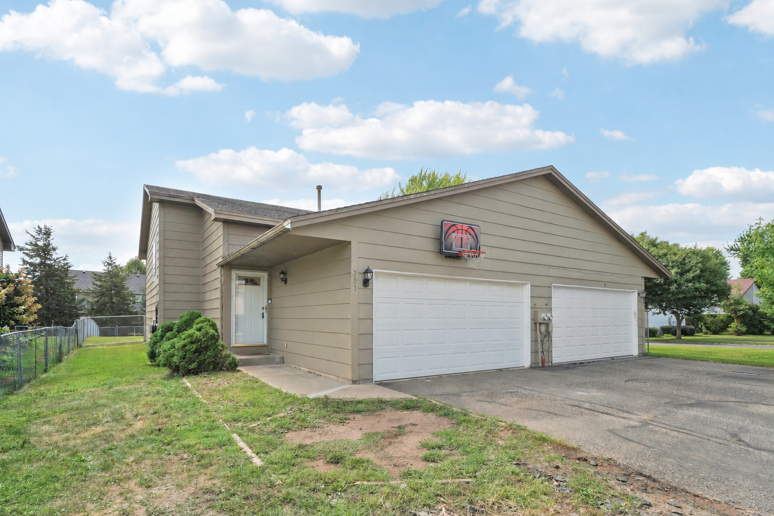 301 Cari Park Lane Property Photo 1