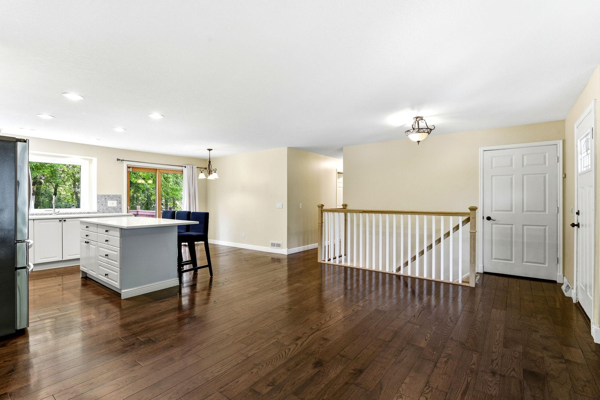 7064 Springhill Circle Property Photo 5