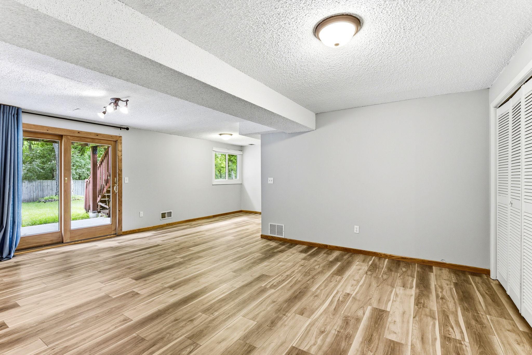 7064 Springhill Circle Property Photo 25