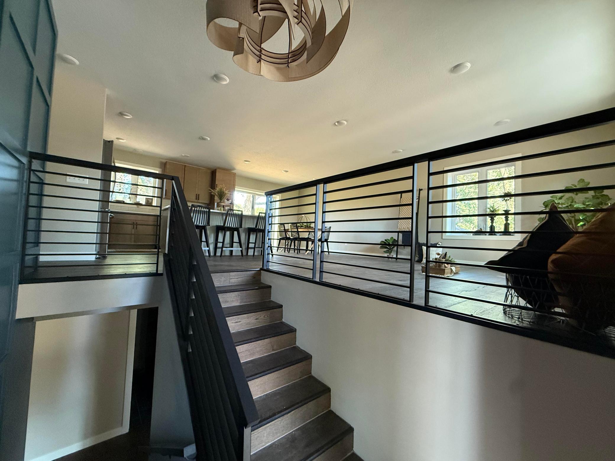 100 Edgewood Drive Property Photo 3
