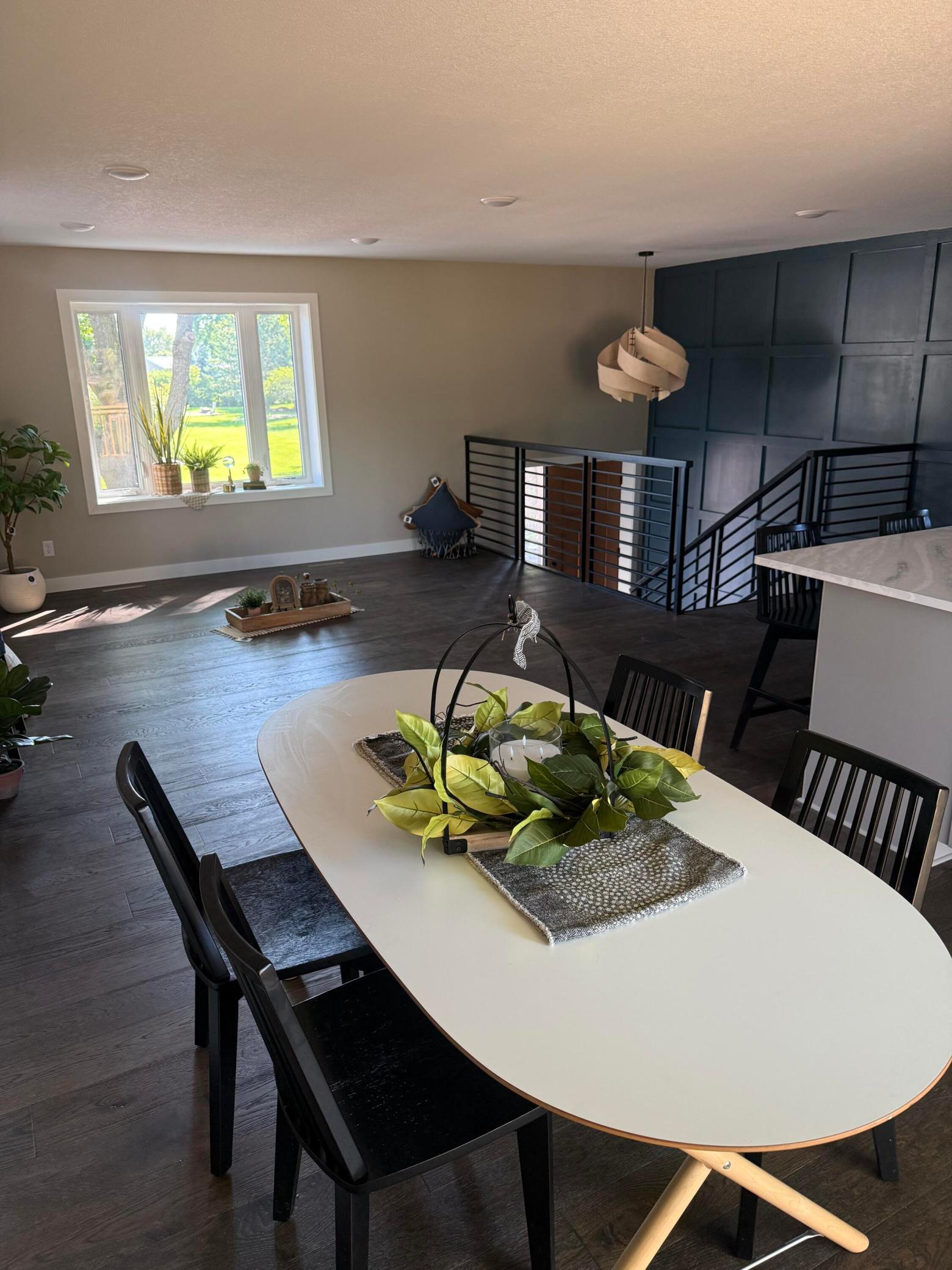 100 Edgewood Drive Property Photo 13