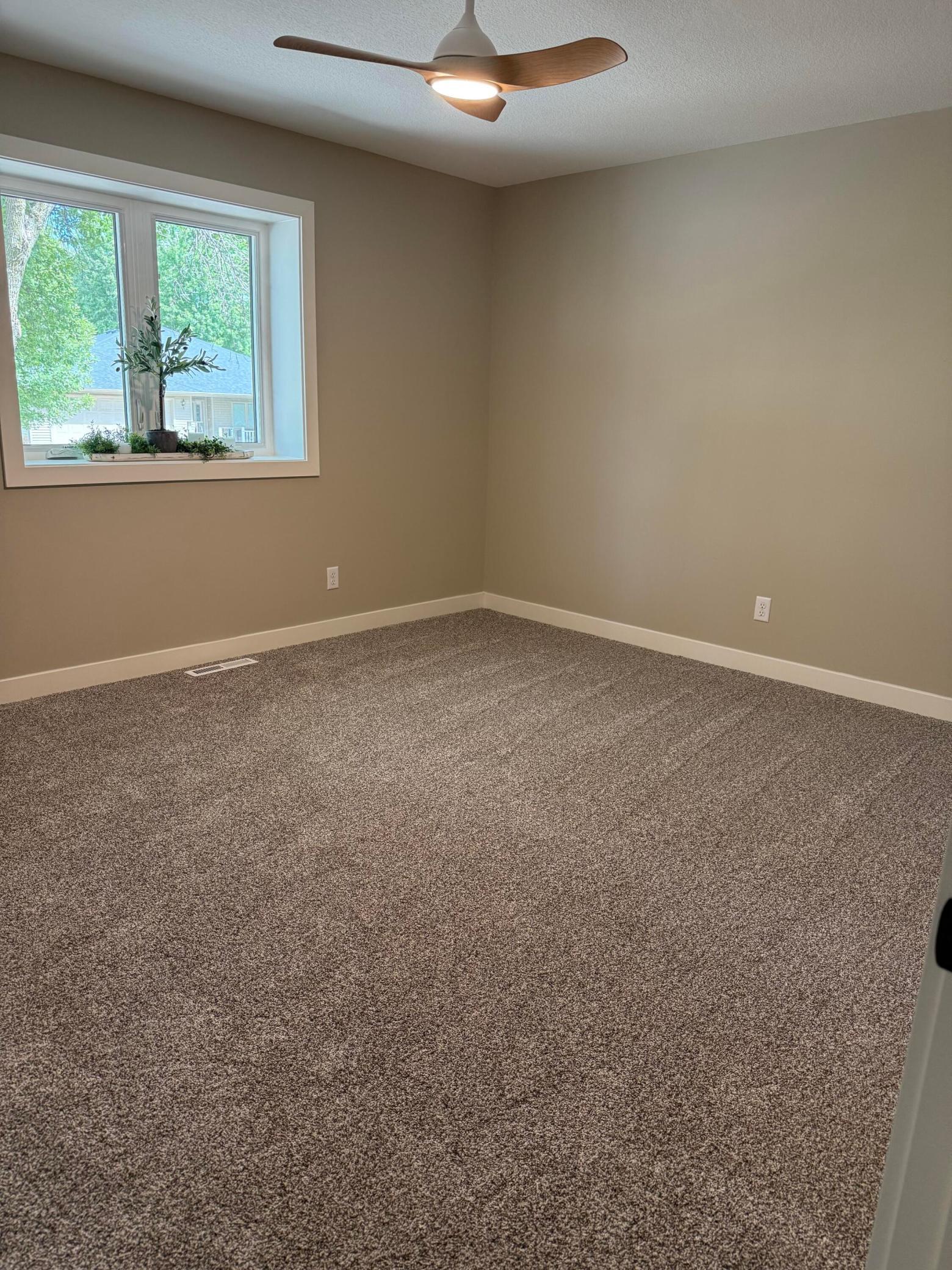 100 Edgewood Drive Property Photo 18