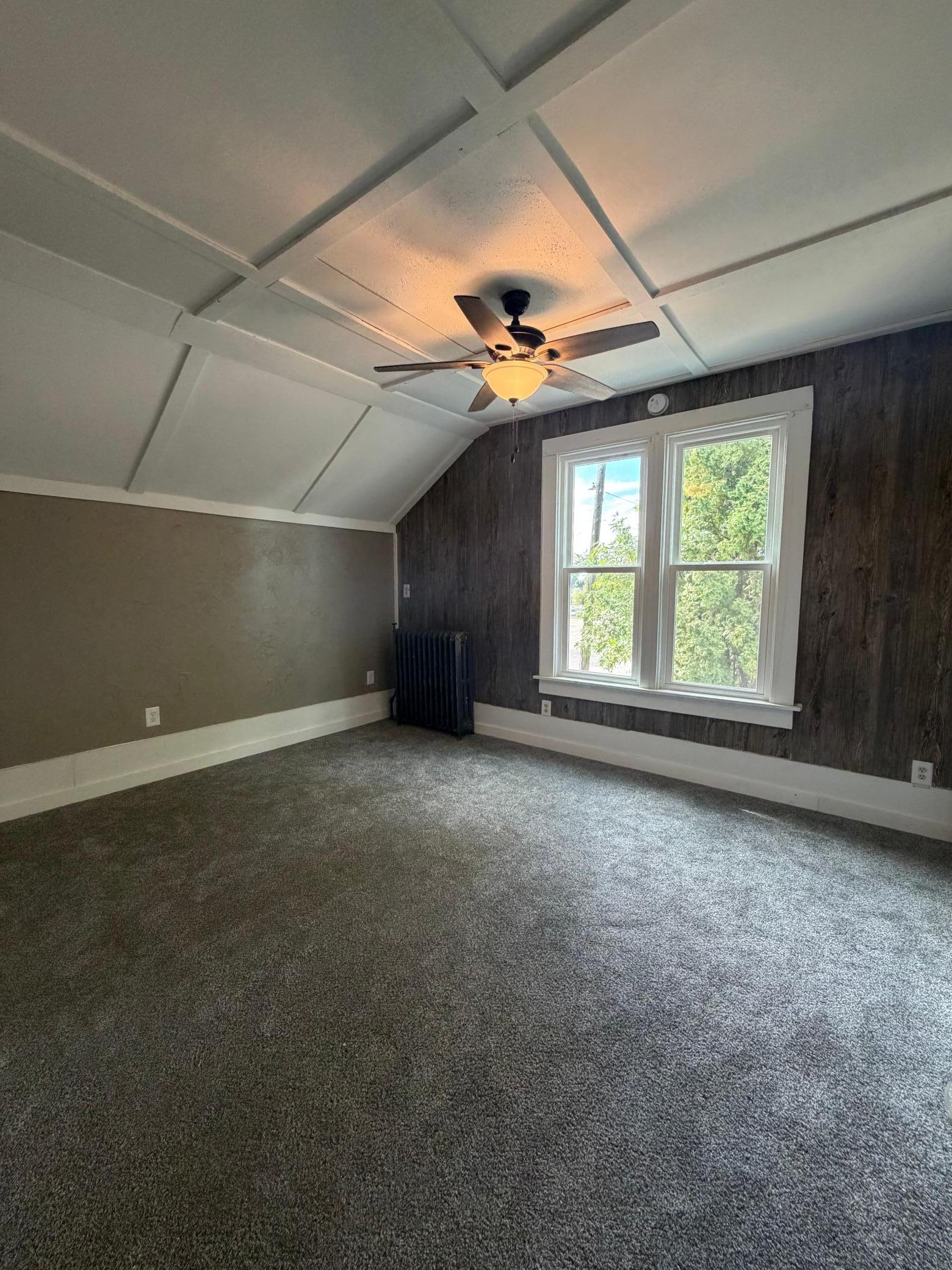 311 E 4th Street Property Photo 12