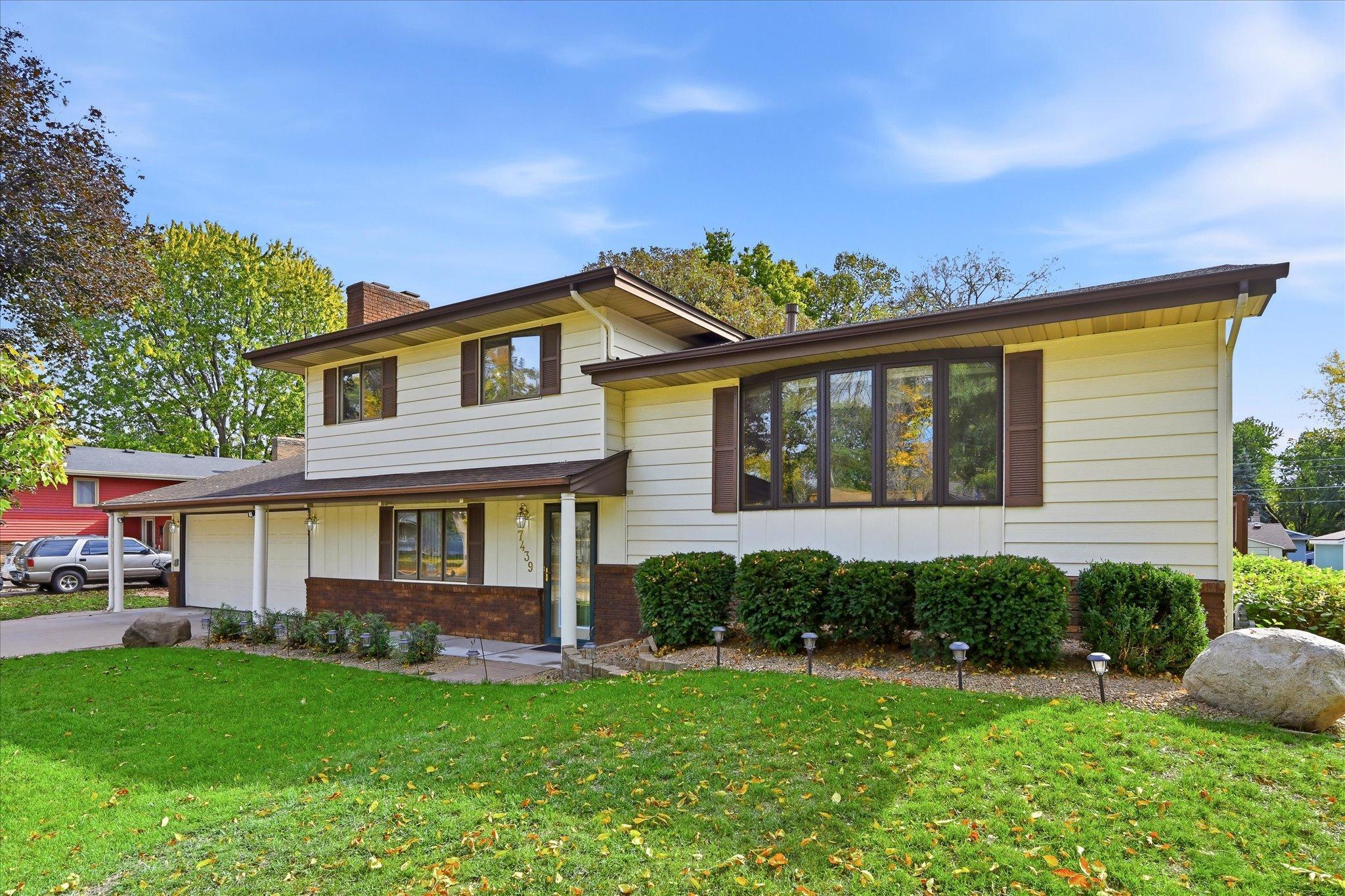 7439 Concerto Curve Ne Property Photo 1