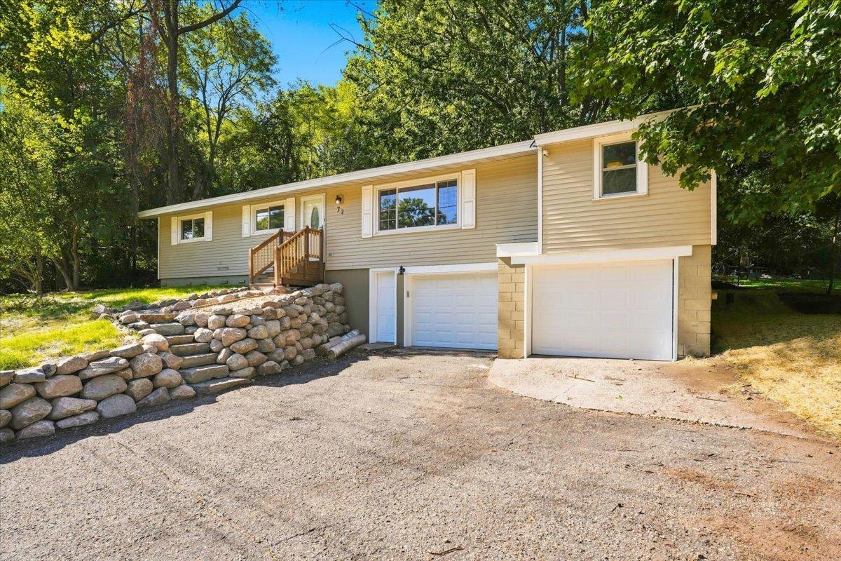 72 Coulee Road Property Photo 1