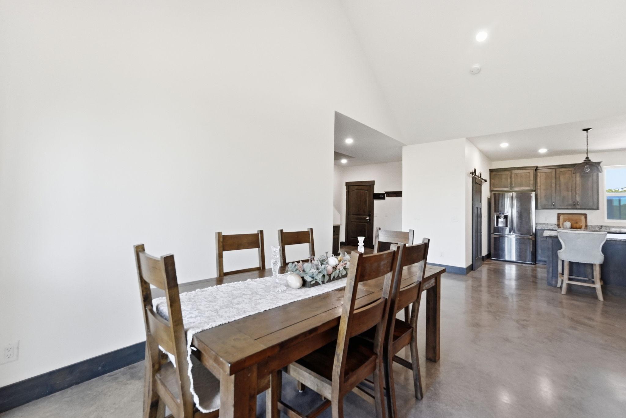 21921 Contrast Road Property Photo 11