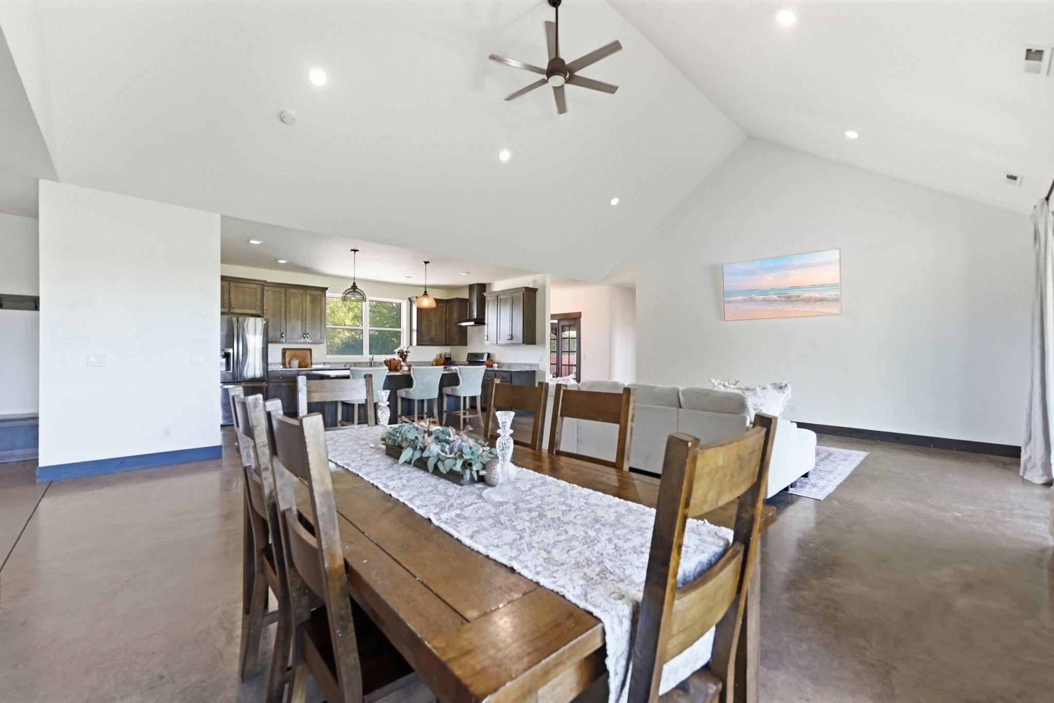 21921 Contrast Road Property Photo 13