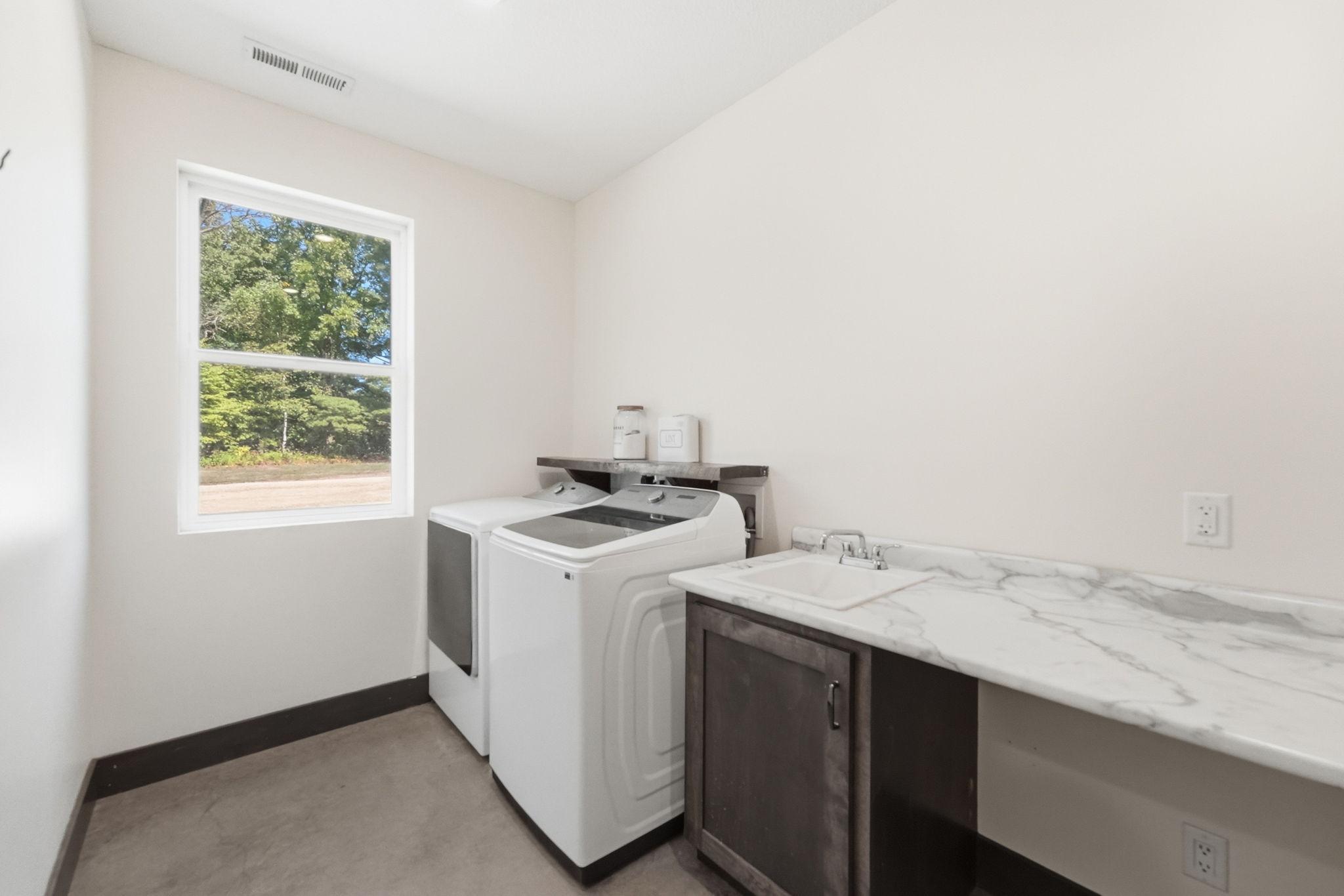 21921 Contrast Road Property Photo 28
