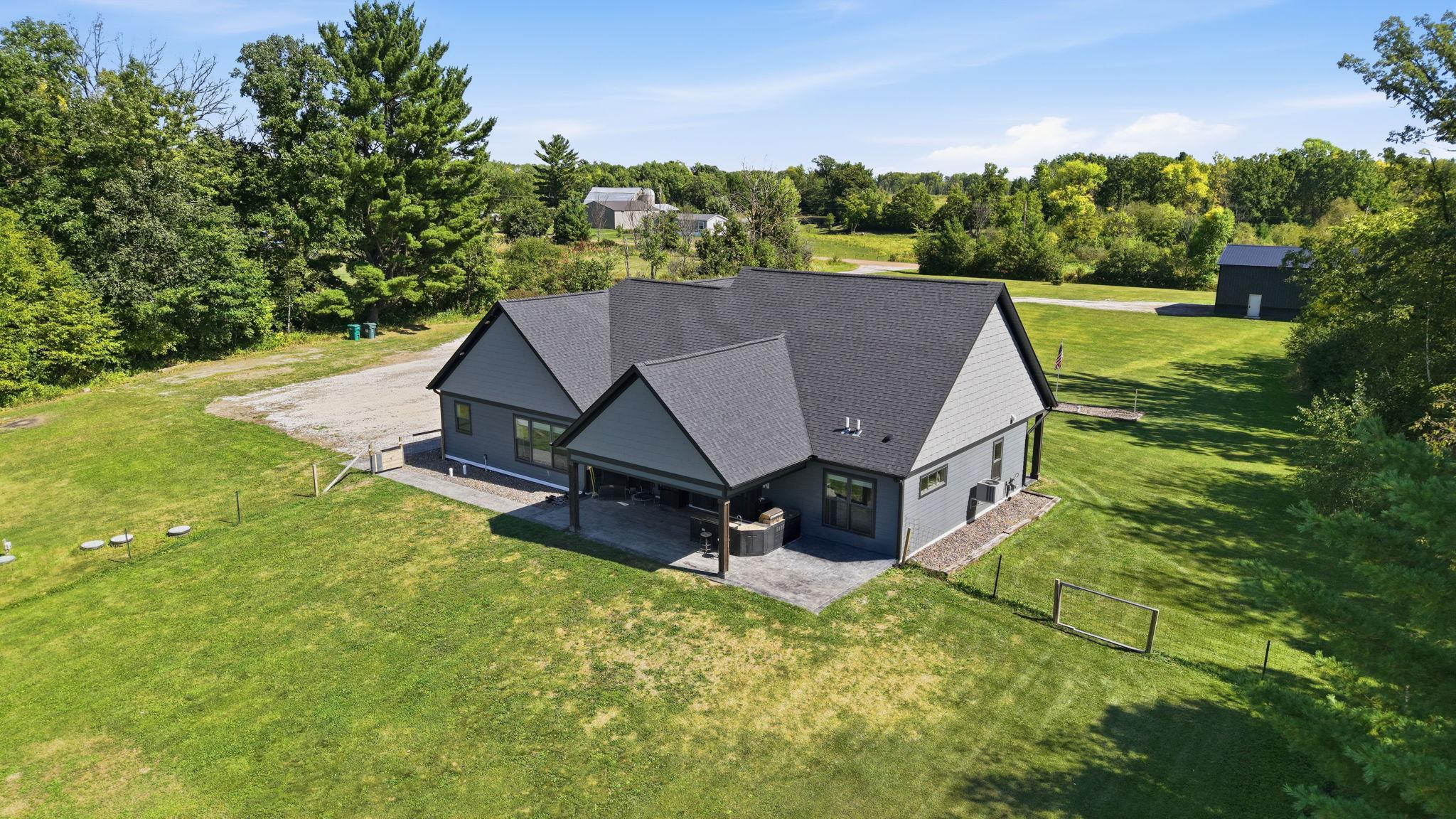 21921 Contrast Road Property Photo 41