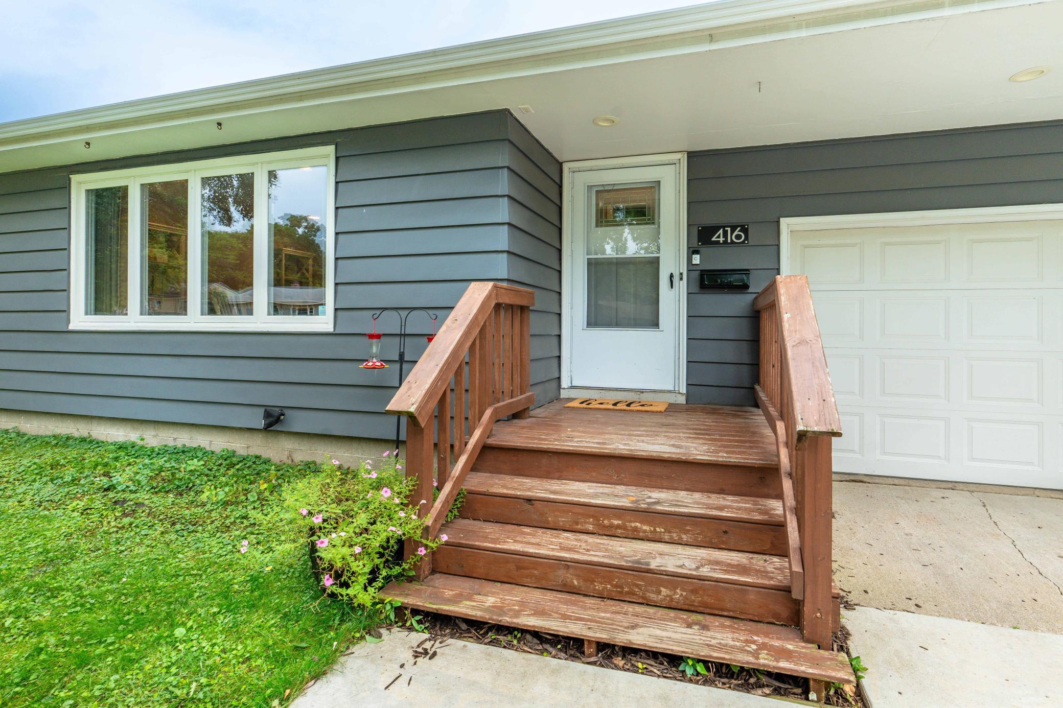 416 E Saint Charles Avenue Property Photo 4