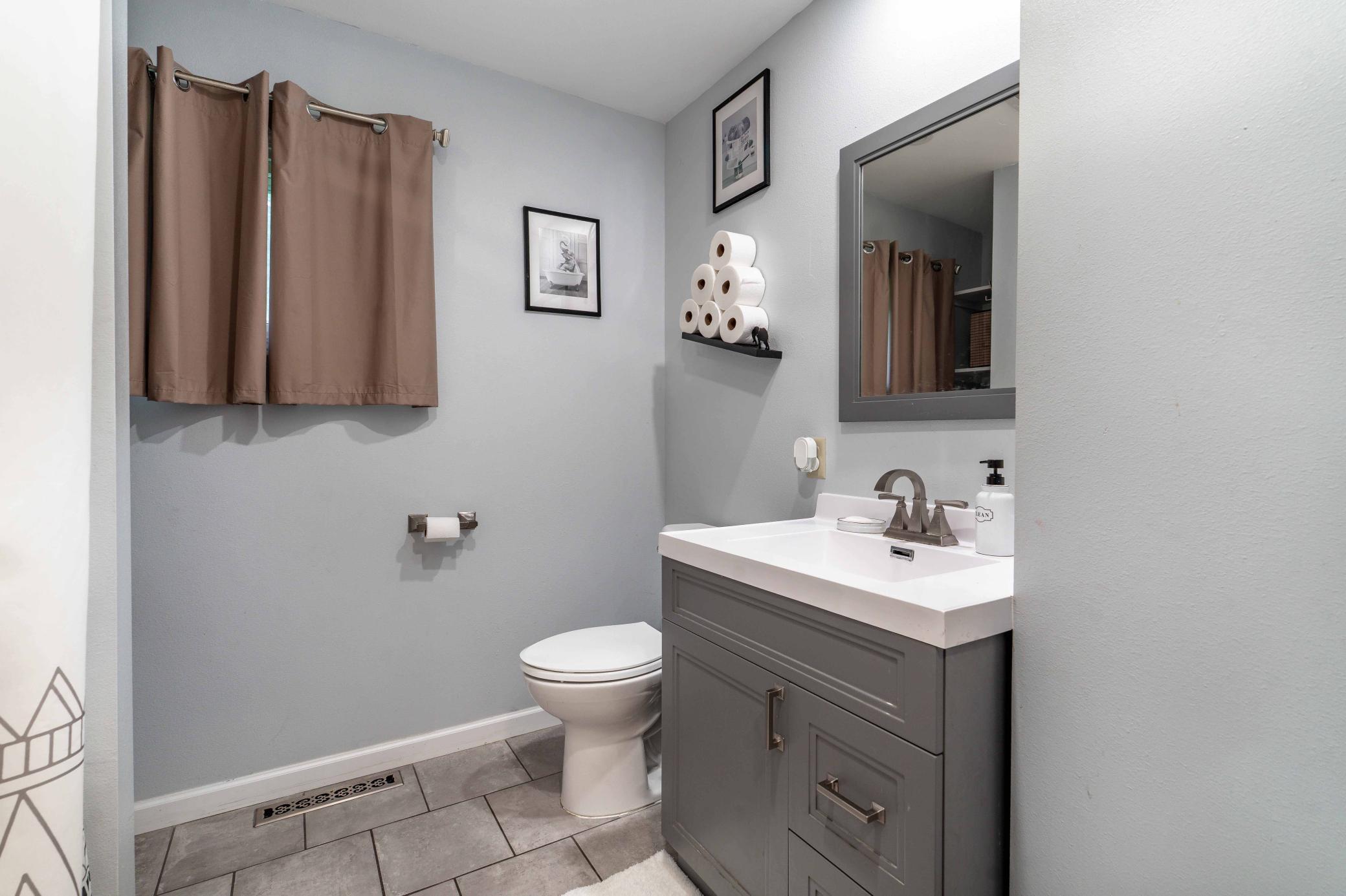 416 E Saint Charles Avenue Property Photo 36