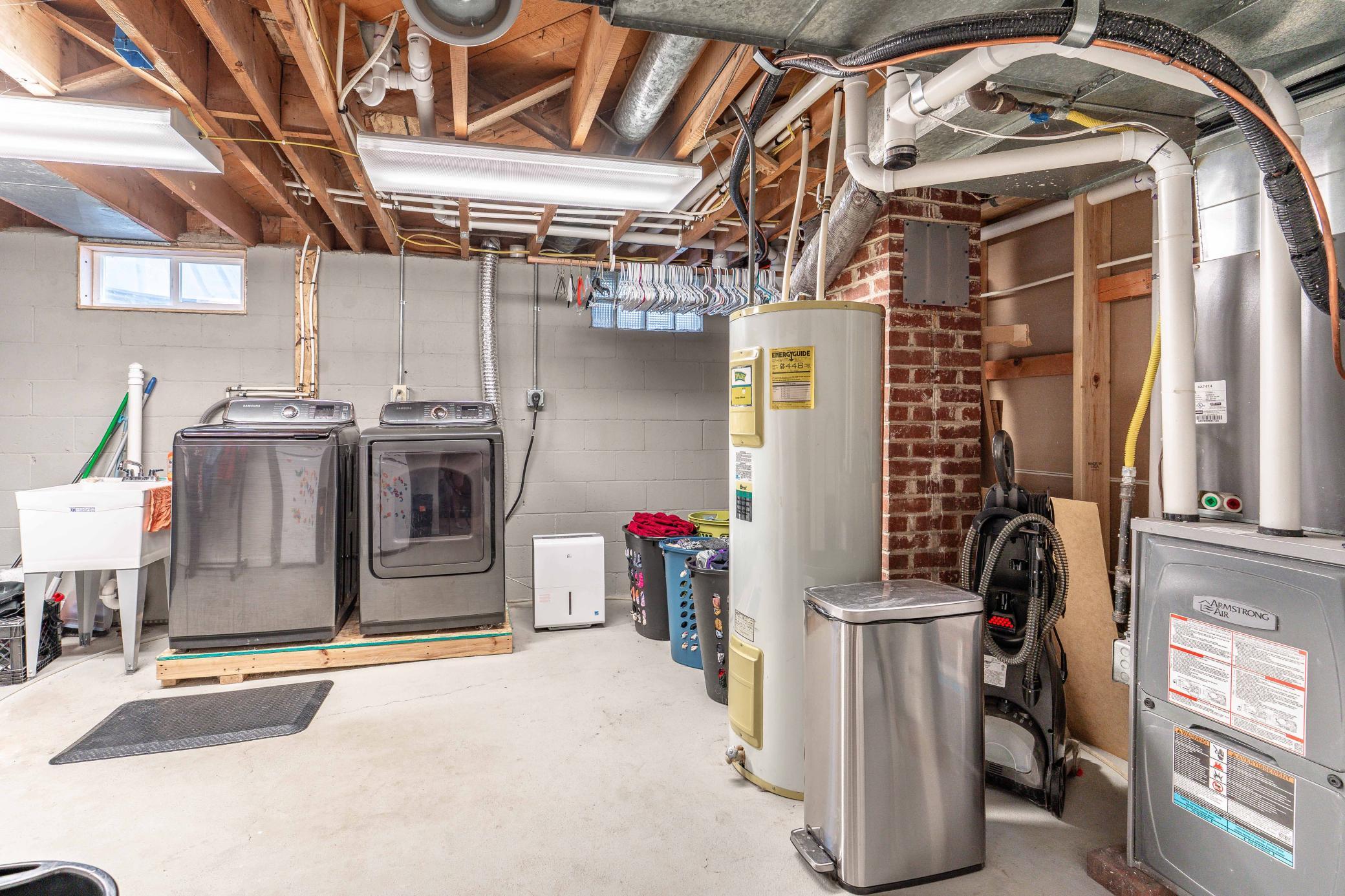 416 E Saint Charles Avenue Property Photo 48