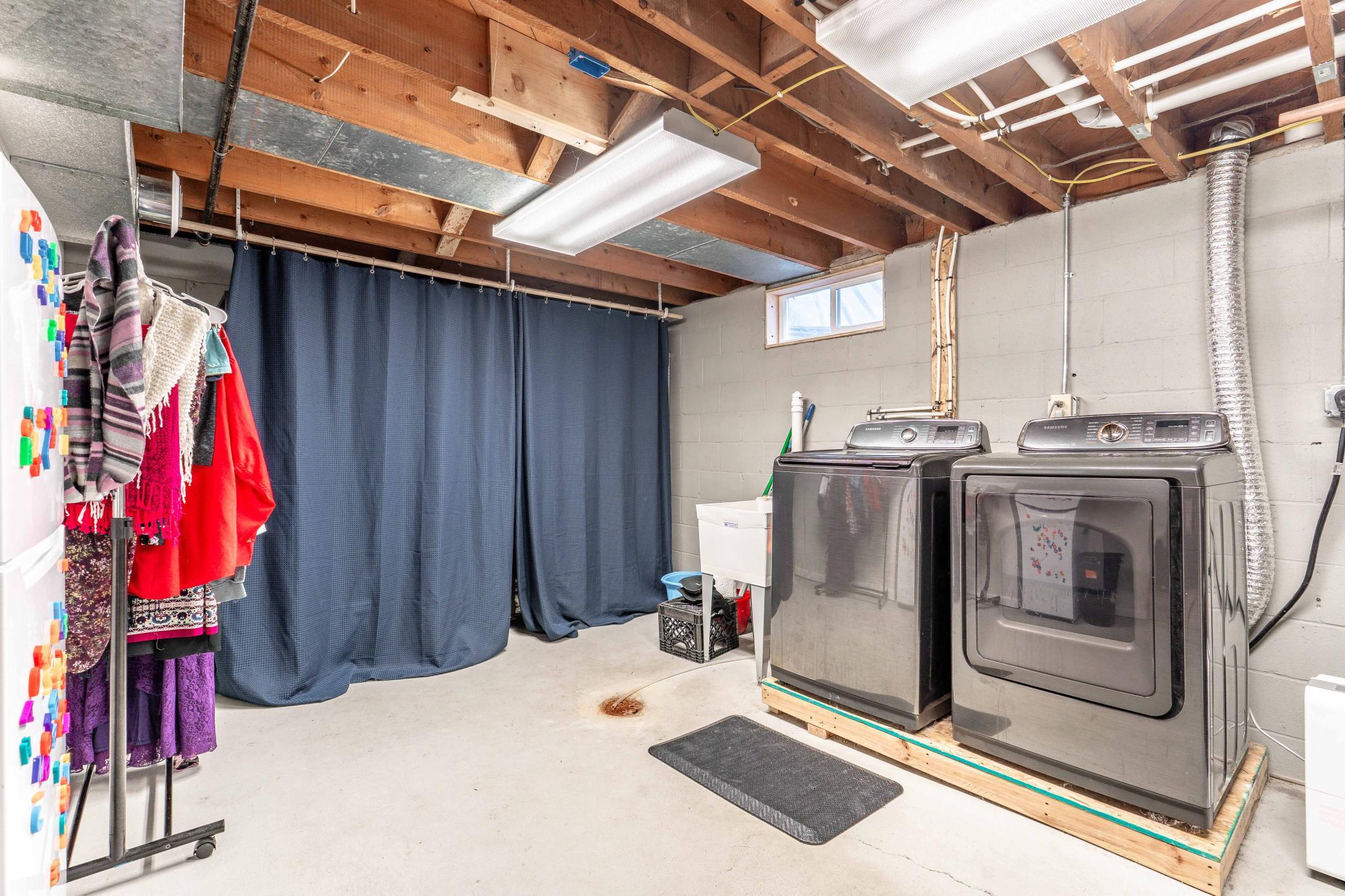 416 E Saint Charles Avenue Property Photo 49