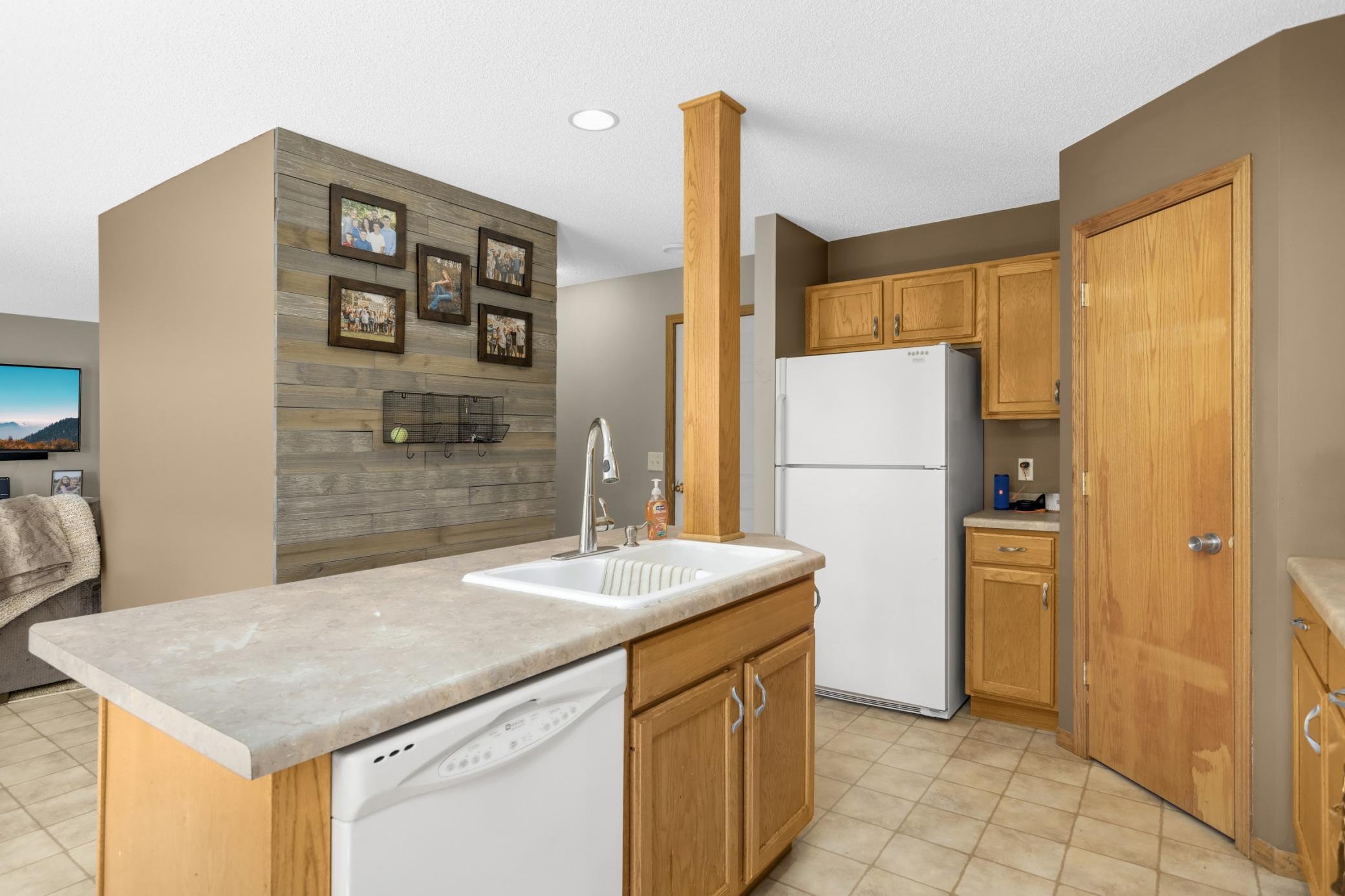 10487 64th Way Property Photo 11