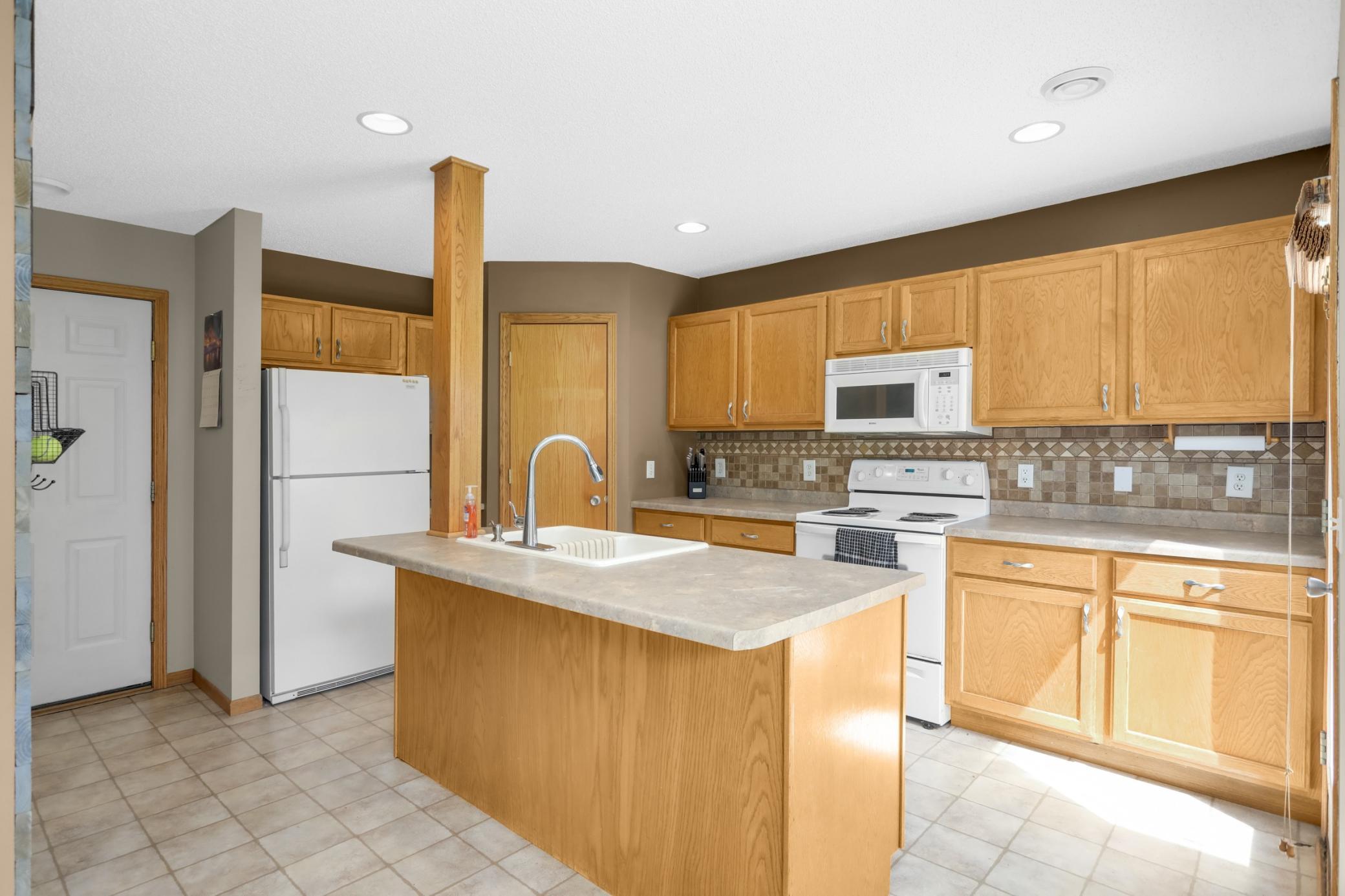 10487 64th Way Property Photo 14