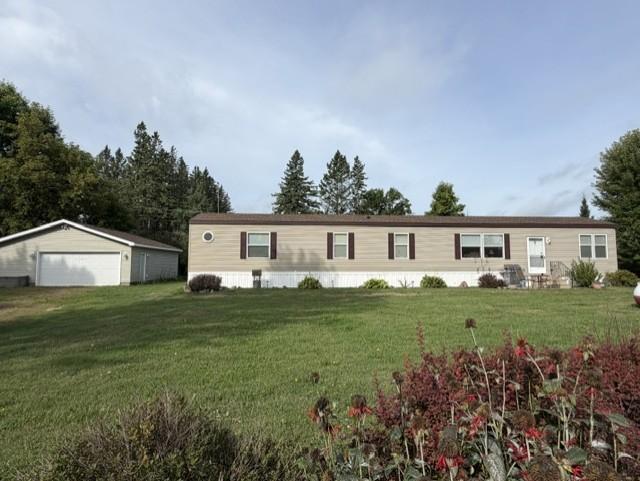 295 Tingdale Street N Property Photo 2