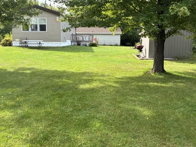 295 Tingdale Street N Property Photo 5