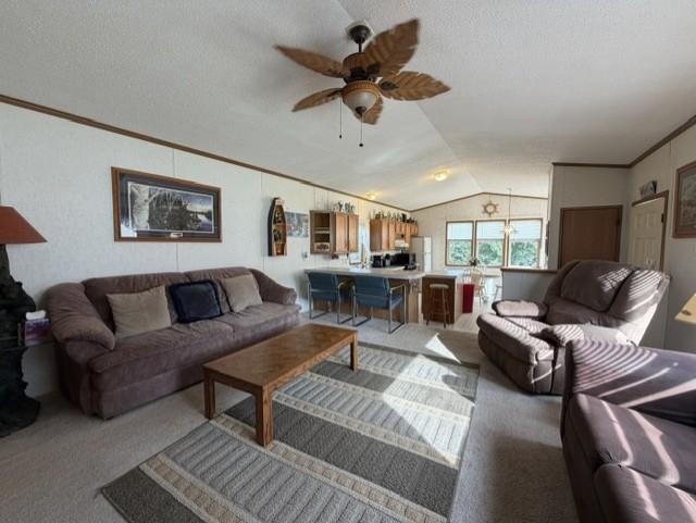 295 Tingdale Street N Property Photo 11