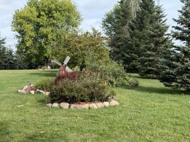 295 Tingdale Street N Property Photo 21
