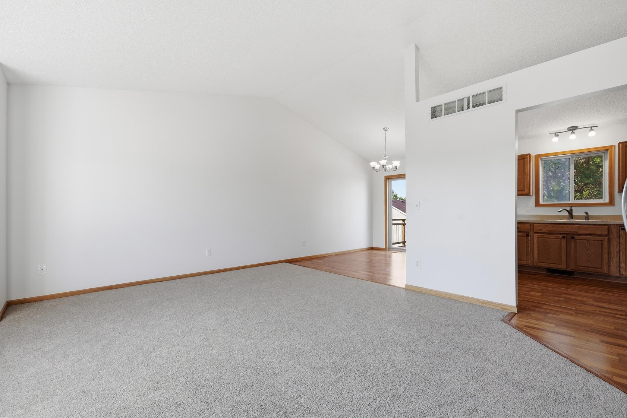 1114 Hidden Creek Boulevard Property Photo 6