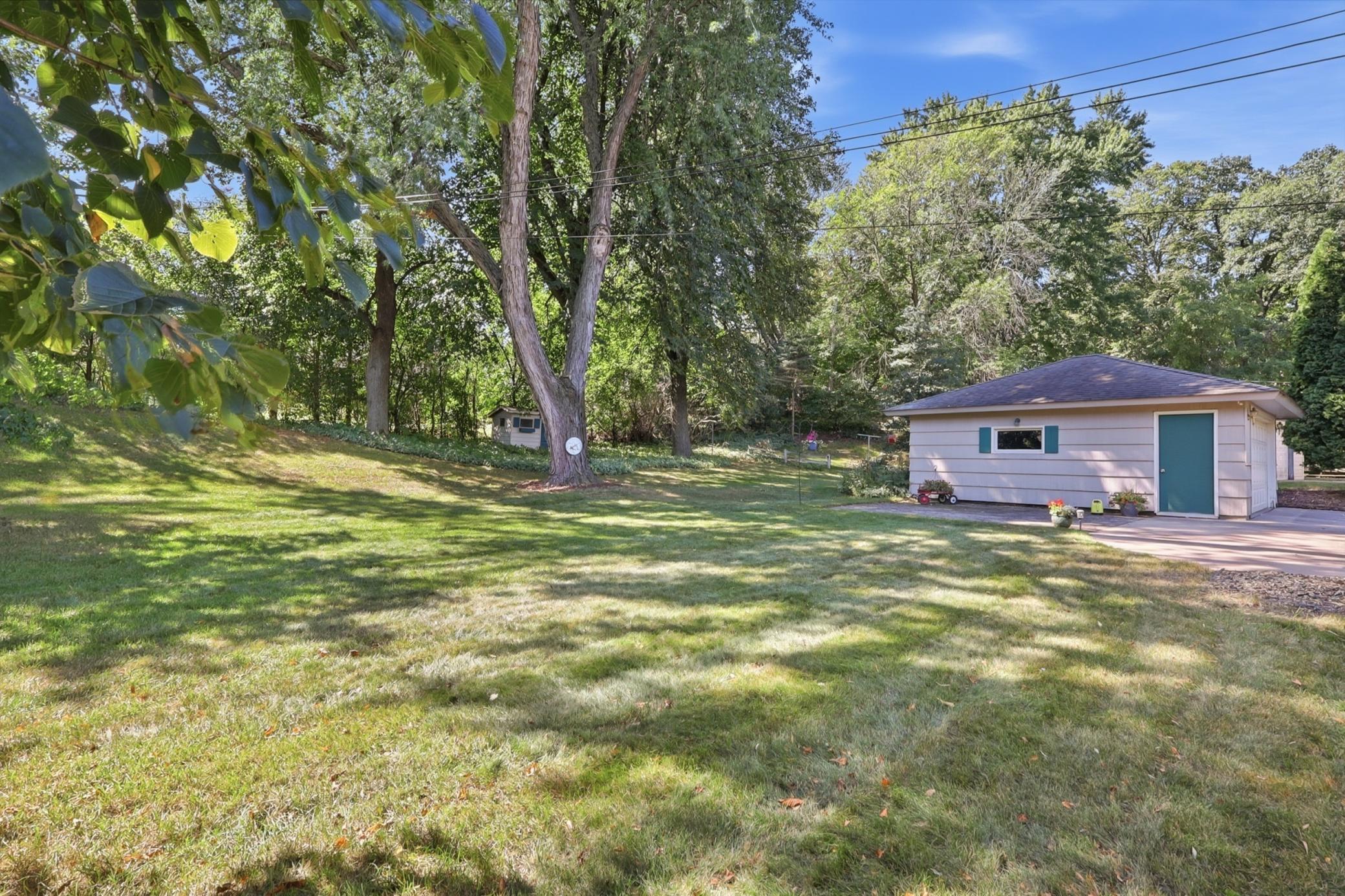 16403 Seymour Drive Property Photo 32