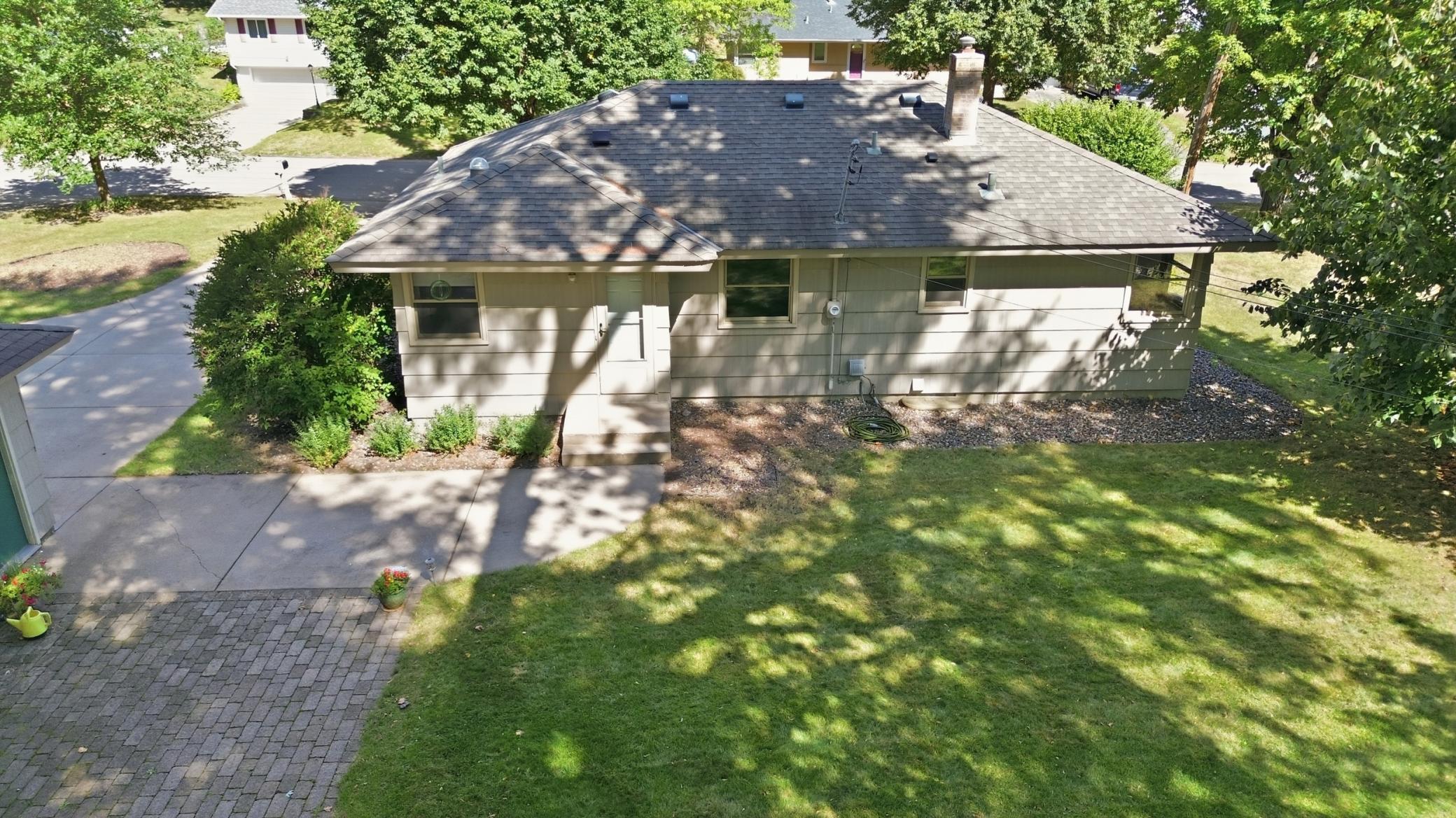 16403 Seymour Drive Property Photo 35