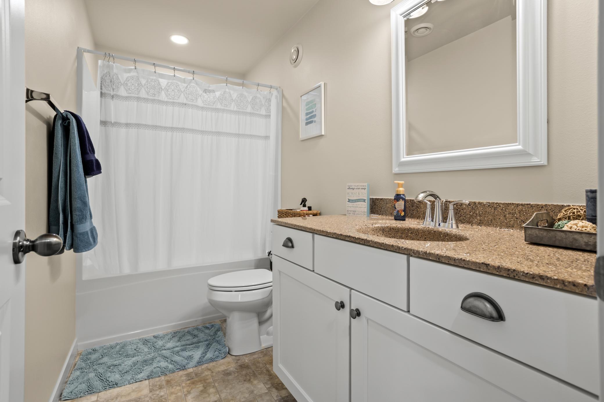 252 4th Street Property Photo 22