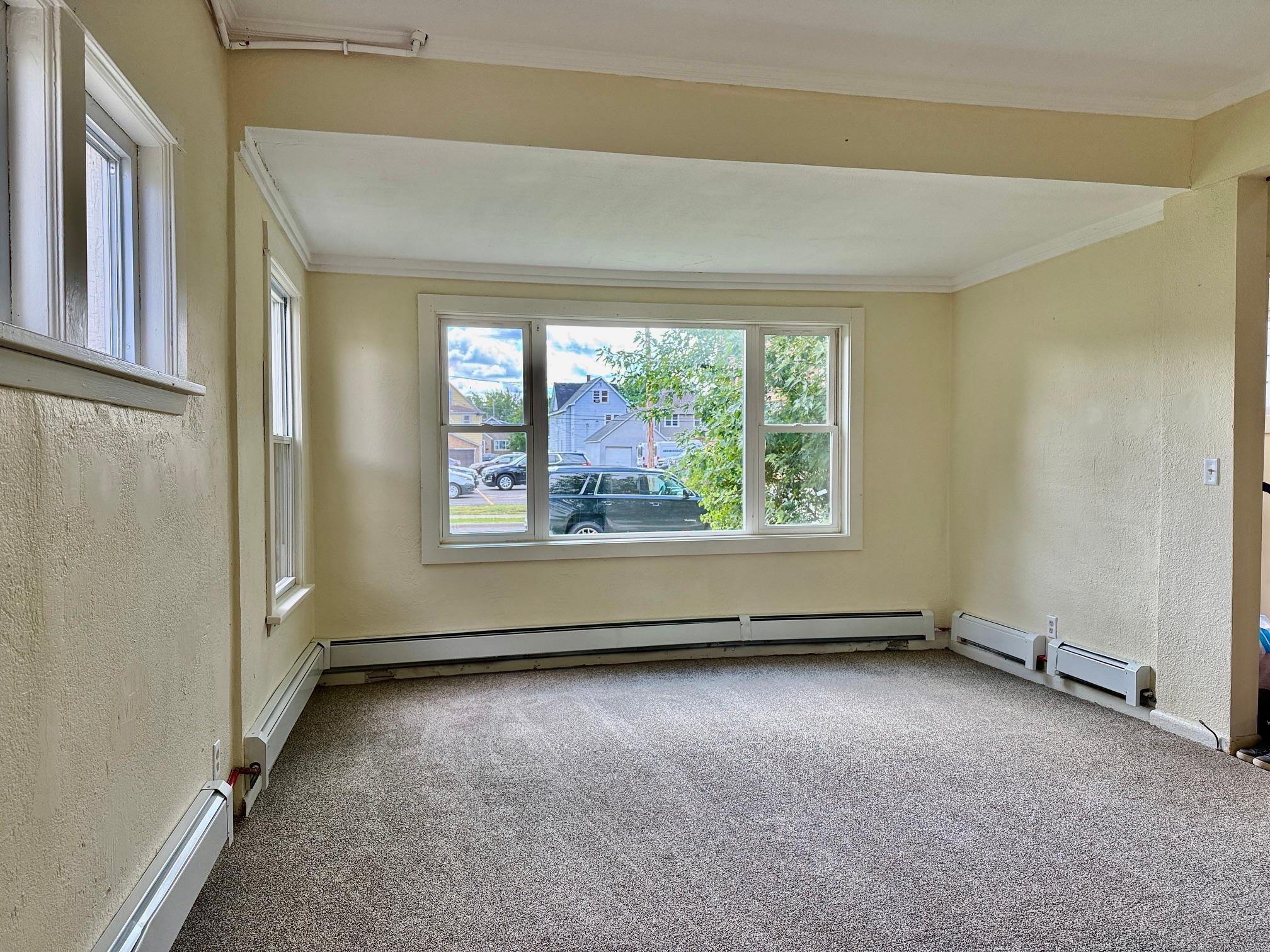 215 6th Street S Property Photo 2