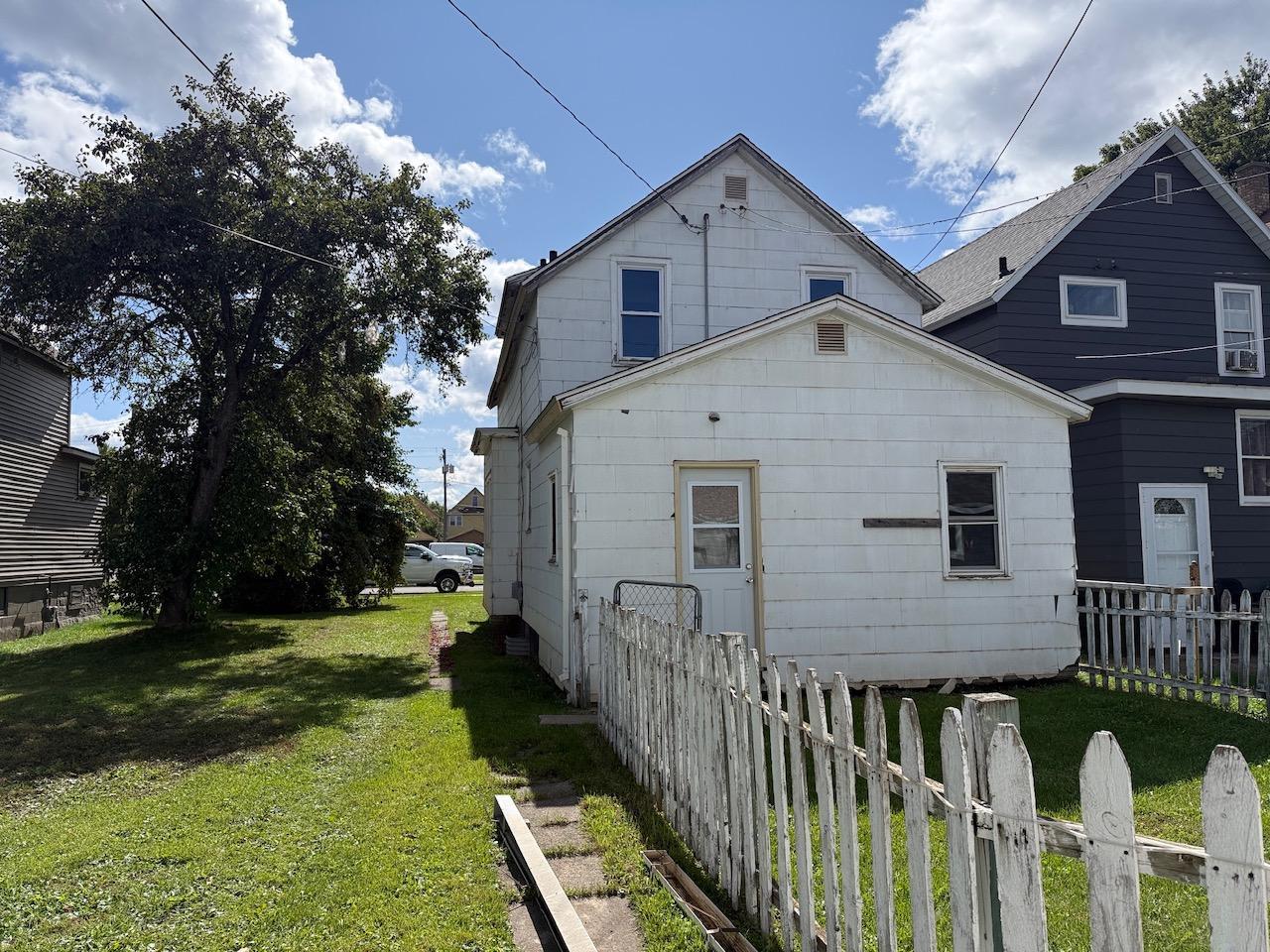 215 6th Street S Property Photo 22