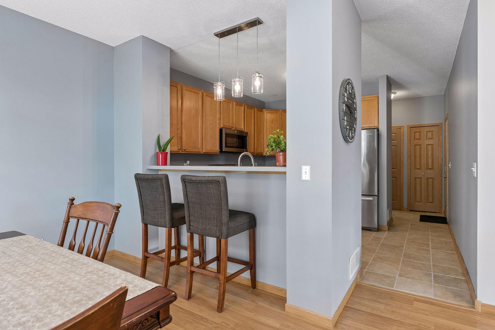 3027 Juniper Lane E Property Photo 11