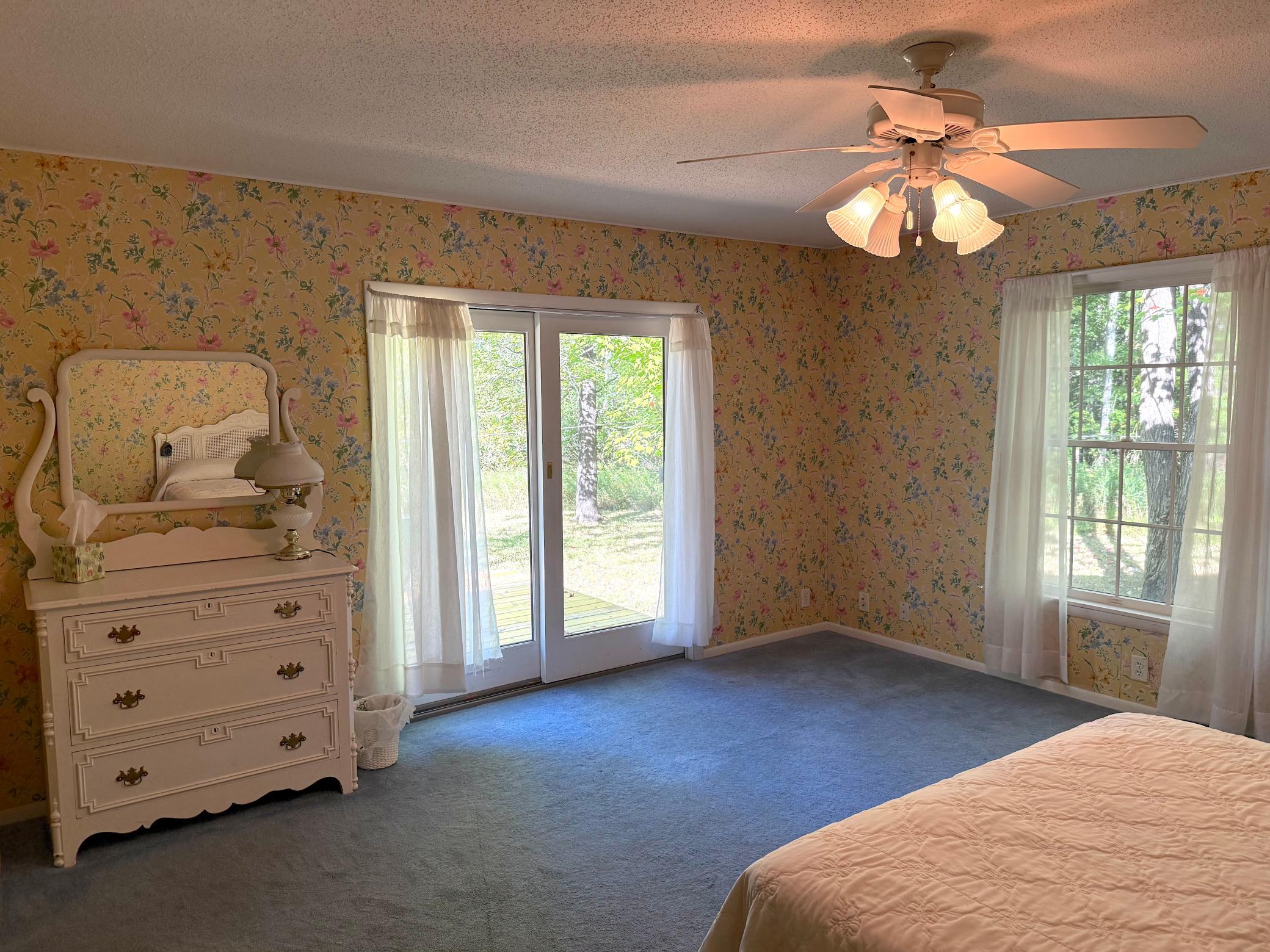 870 Middle Road Property Photo 29