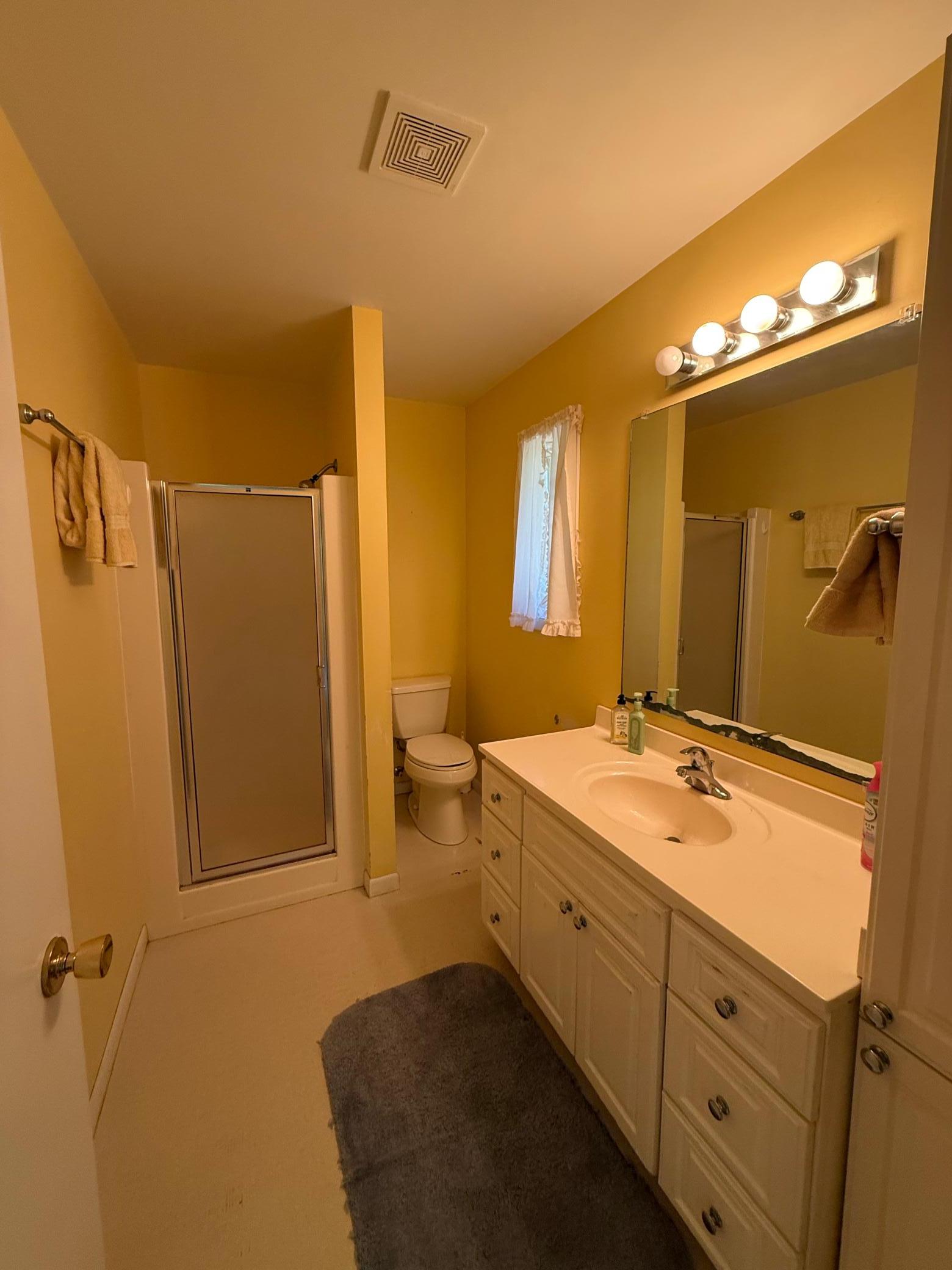 870 Middle Road Property Photo 30