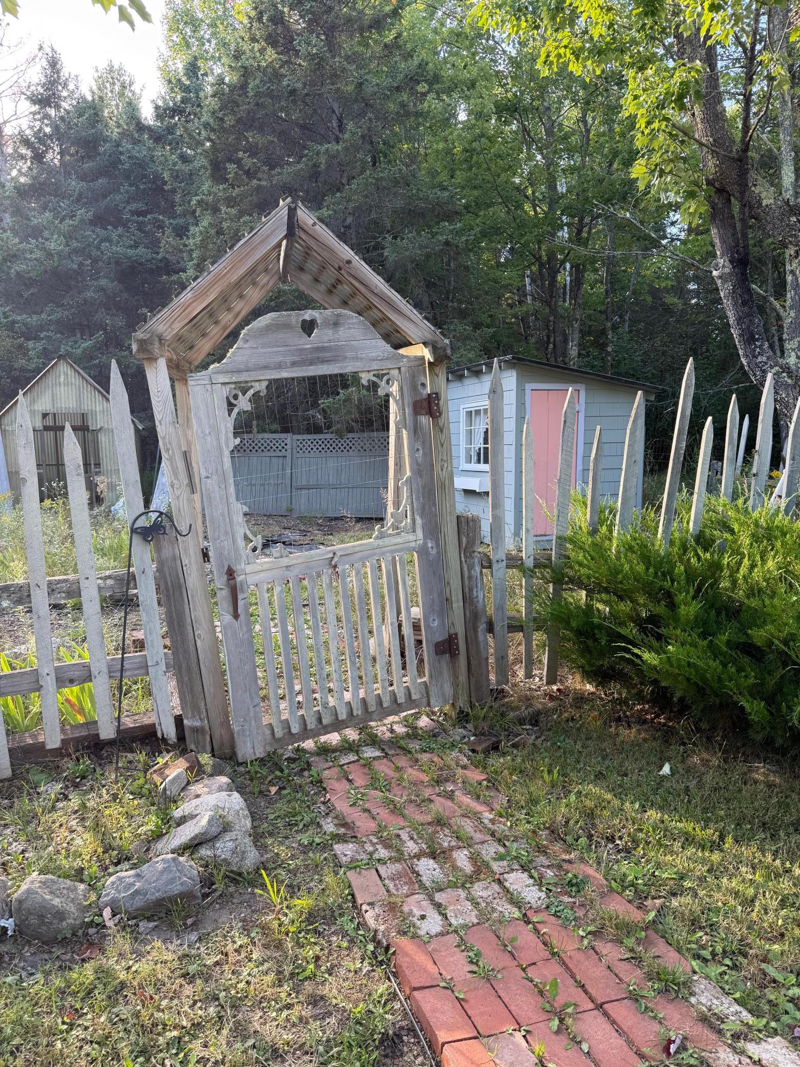 870 Middle Road Property Photo 50