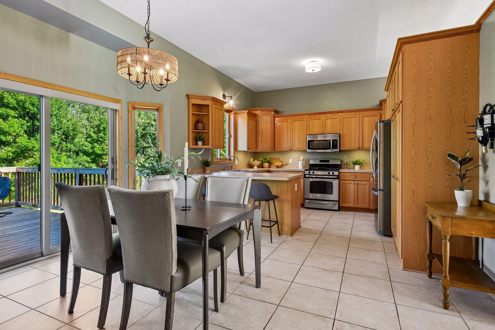 1405 Landsdown Road Property Photo 5