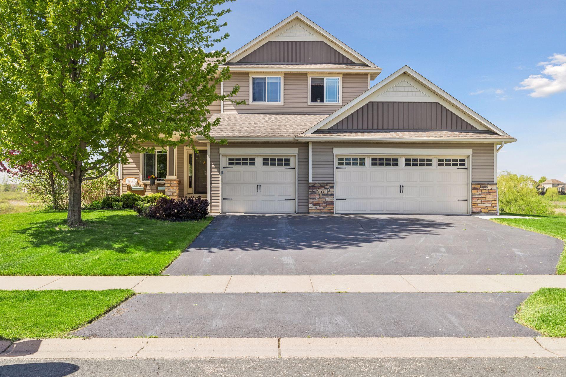 6571 145th Circle N Property Photo 1