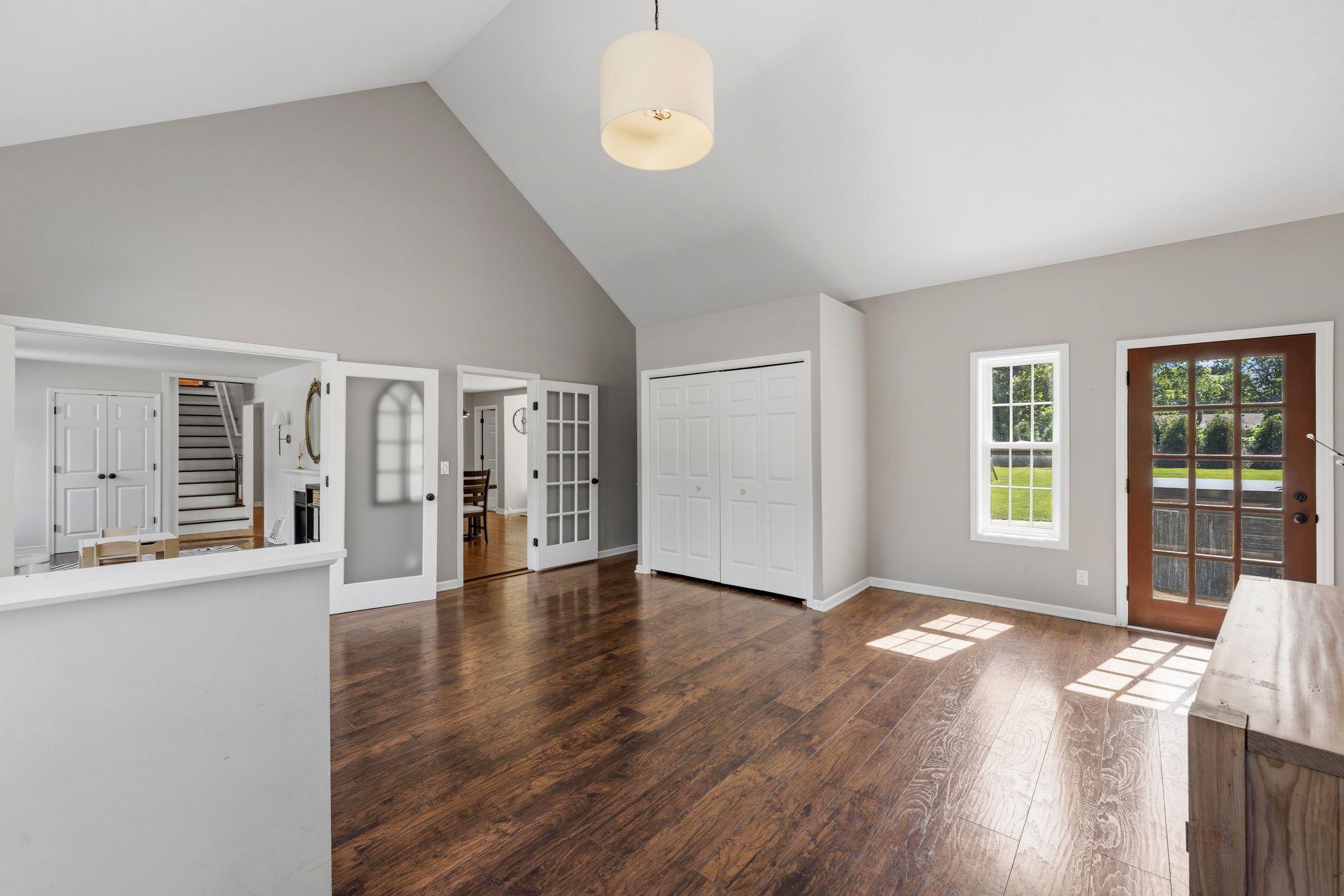 25745 Wild Rose Lane Property Photo 4