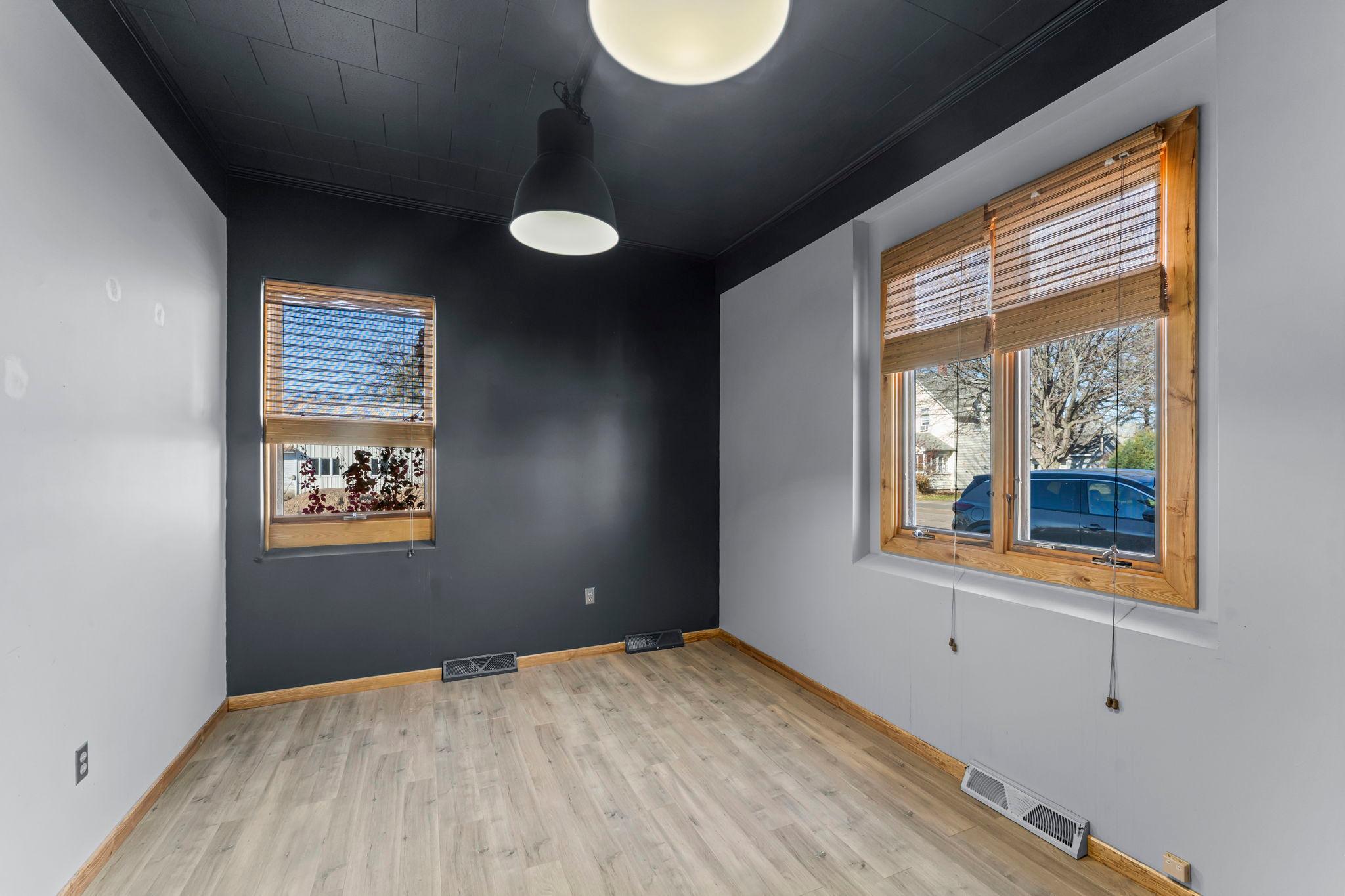 205 2nd Street Sw Property Photo 13