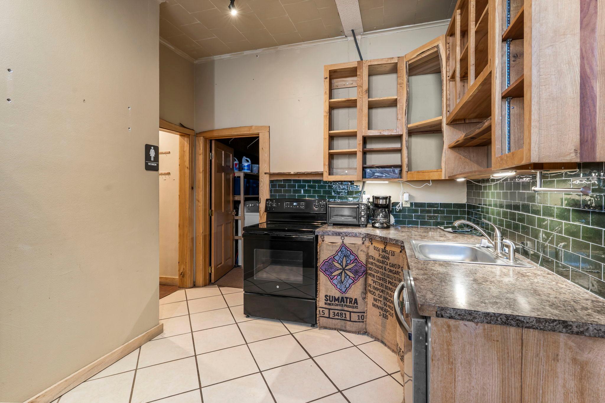 205 2nd Street Sw Property Photo 32