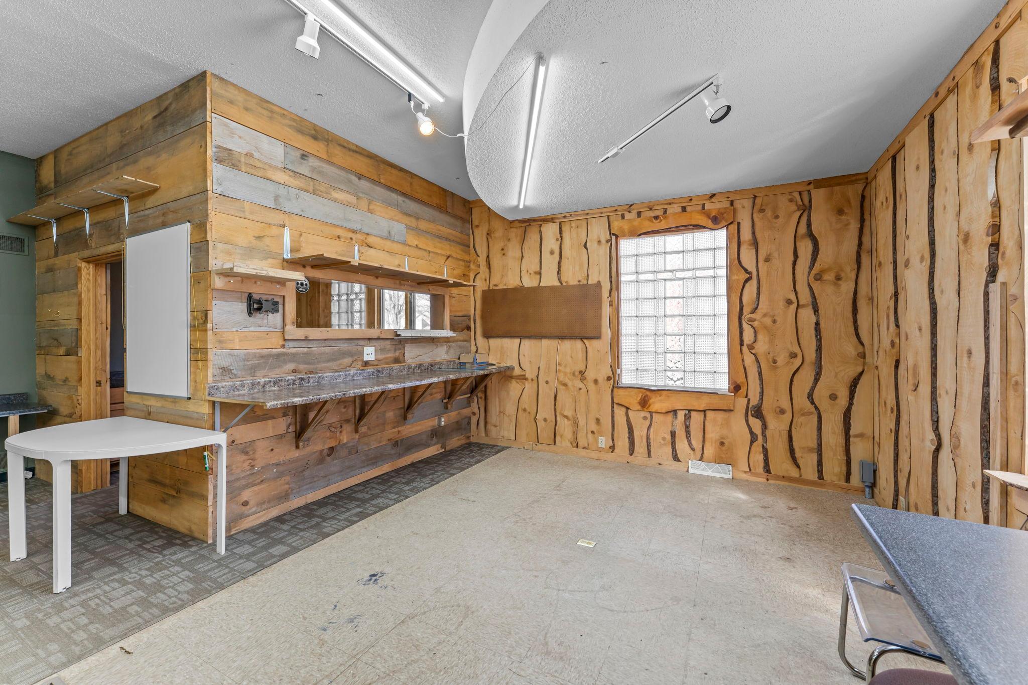 205 2nd Street Sw Property Photo 35