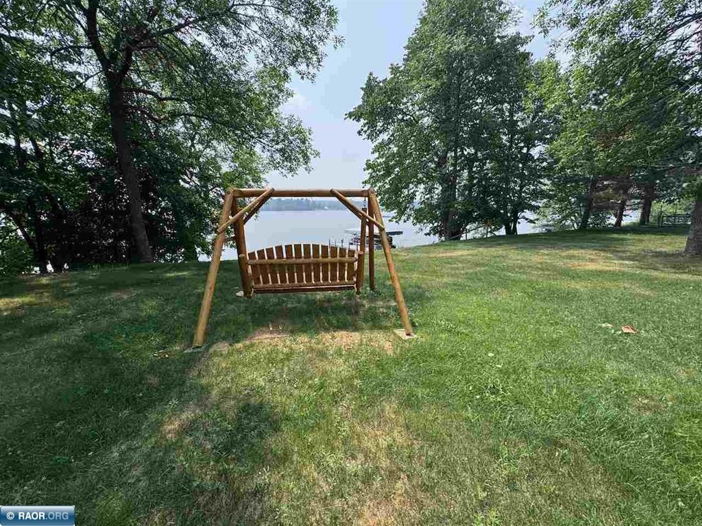 1899 Everett Road N Property Photo 6