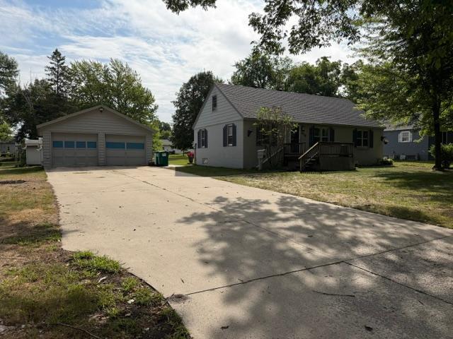 413 S Donnelly Avenue Property Photo 1