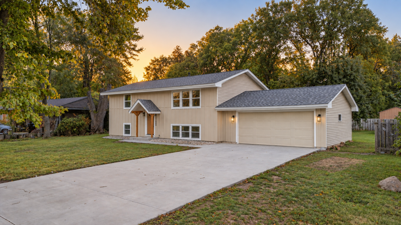 11608 Utah Avenue N Property Photo 1