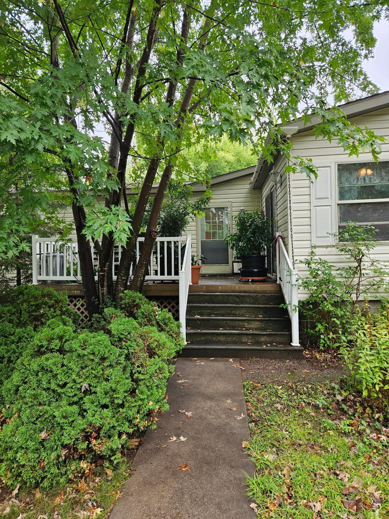 361 8th Avenue Property Photo 2