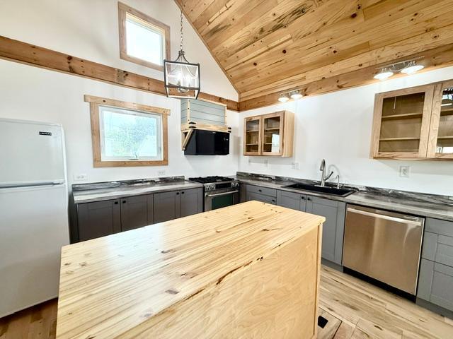 78 Vernon Avenue Property Photo 26